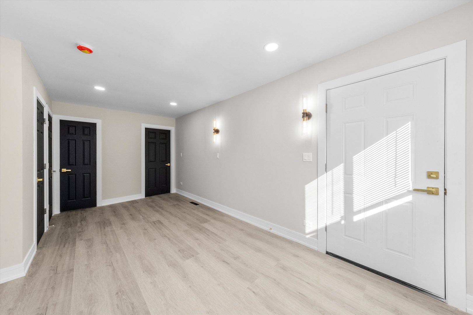 16619 Marshfield Avenue, Markham, IL 60428