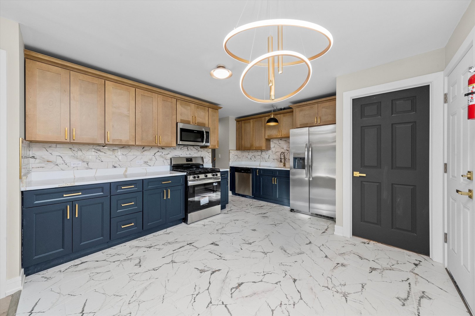 16619 Marshfield Avenue, Markham, IL 60428