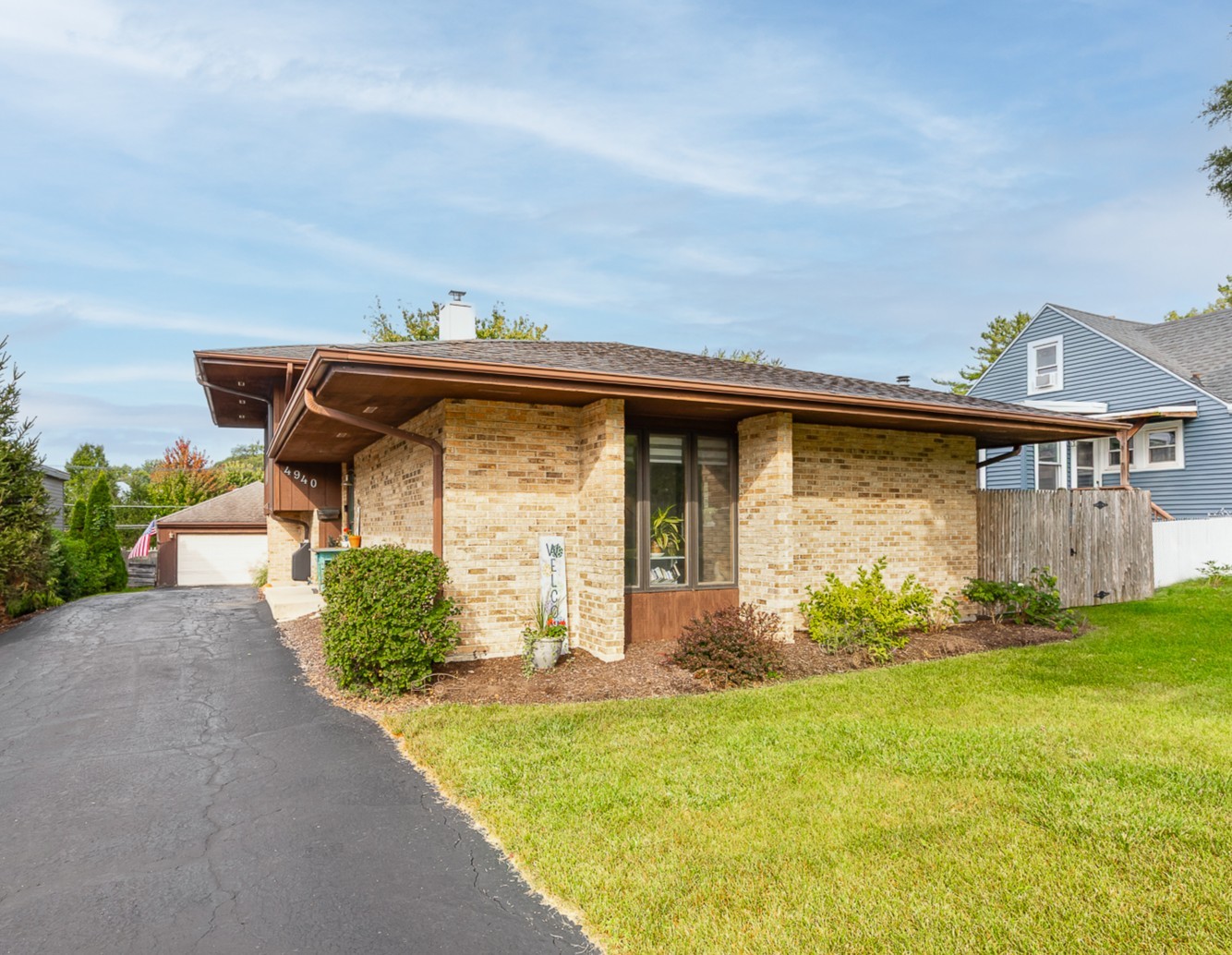 4940 Cornell Avenue, Downers Grove, IL 60515