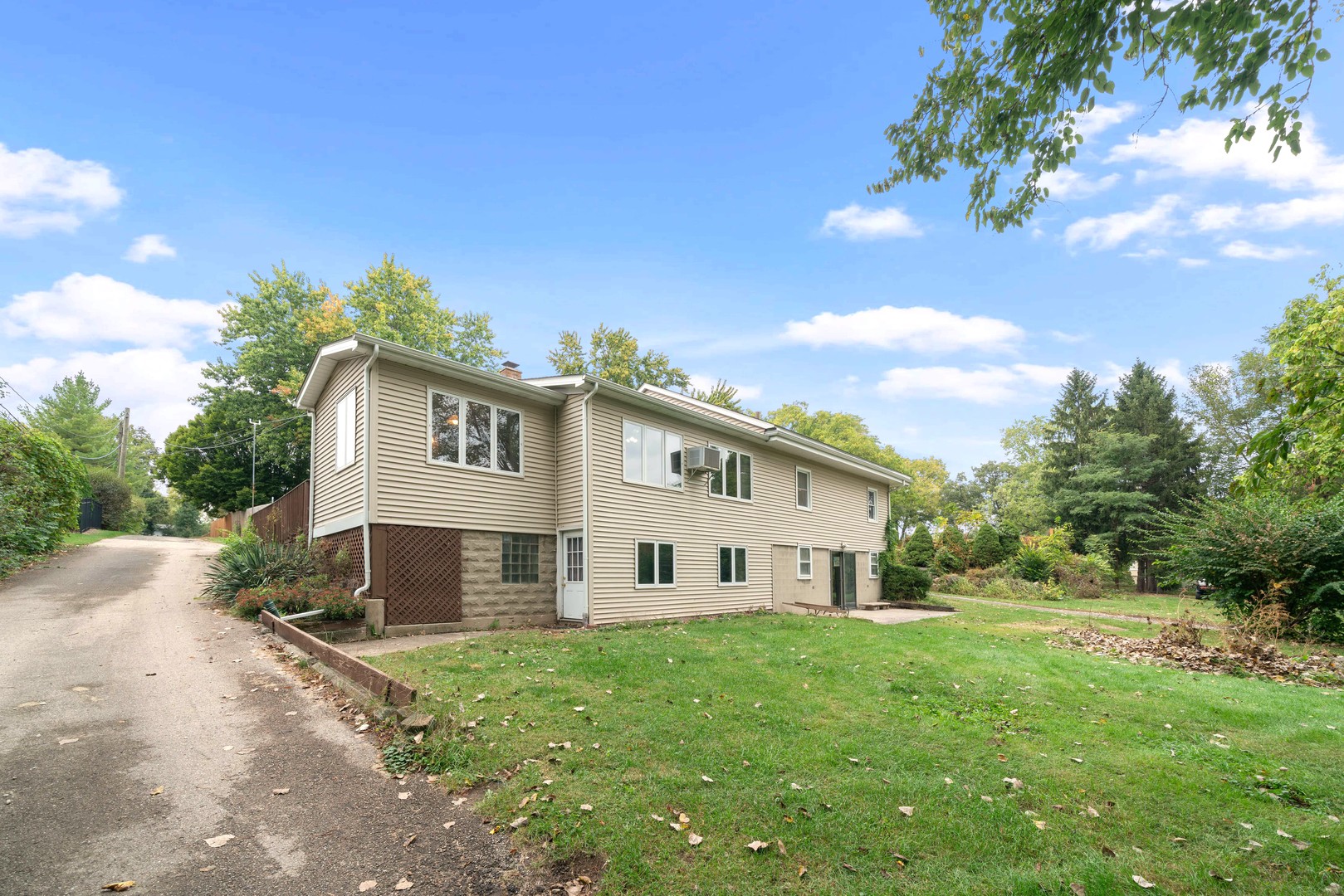 2110 State Route 31, Oswego, IL 60543