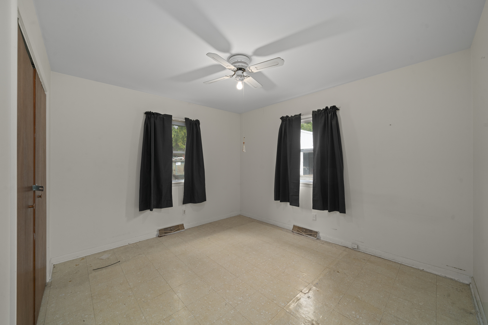 2110 A-B State Route 31, Oswego, IL 60543