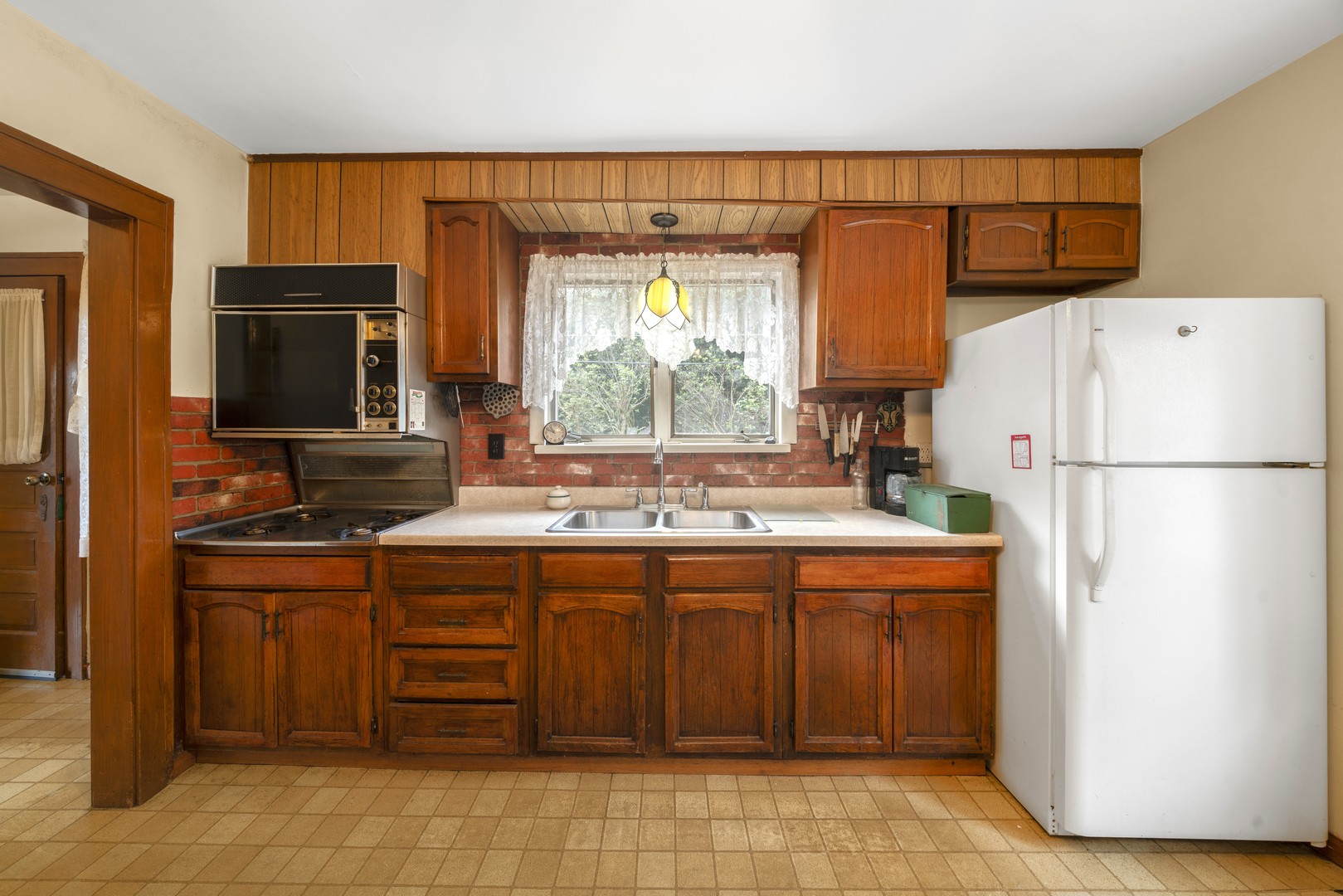 2110 State Route 31, Oswego, IL 60543