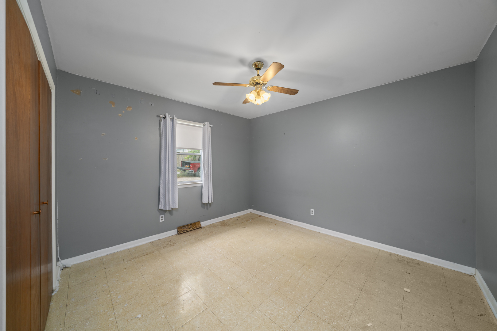 2110 A-B State Route 31, Oswego, IL 60543