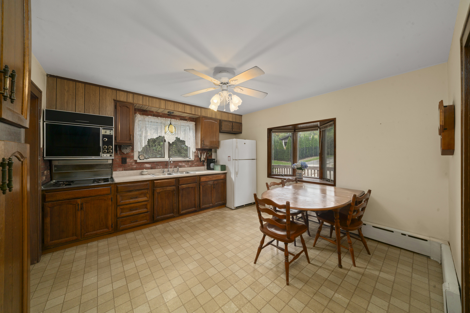 2110 State Route 31, Oswego, IL 60543