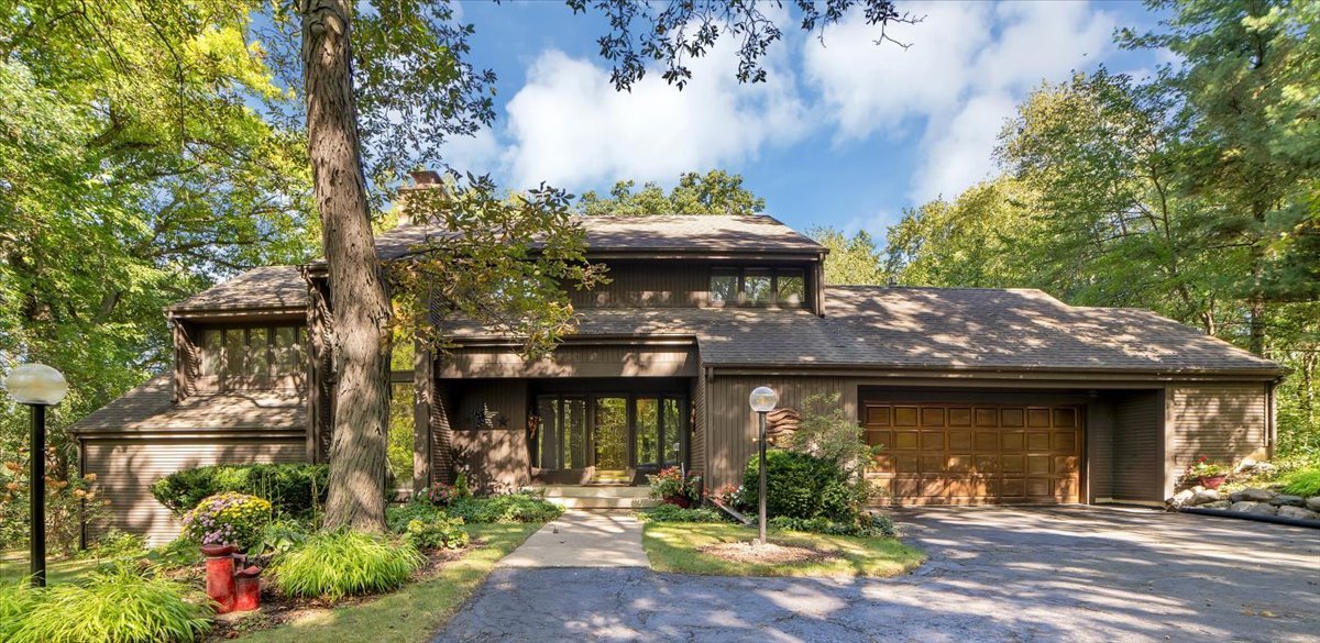 43W880 Pathfinder Drive, Elburn, IL 60119