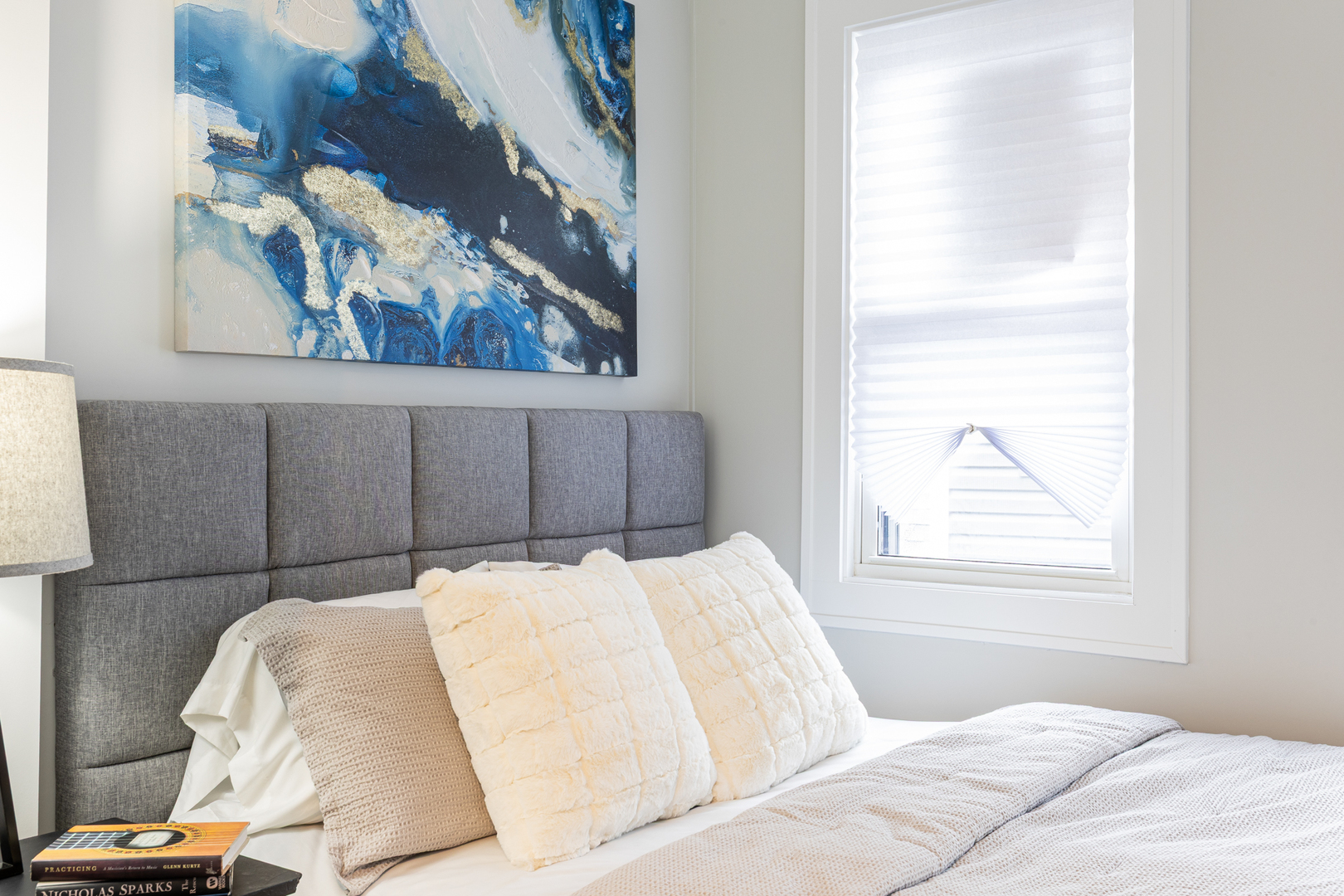 5942 W Eastwood Avenue, Chicago, IL 60630