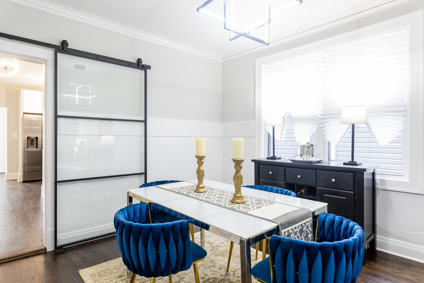 5942 W Eastwood Avenue, Chicago, IL 60630