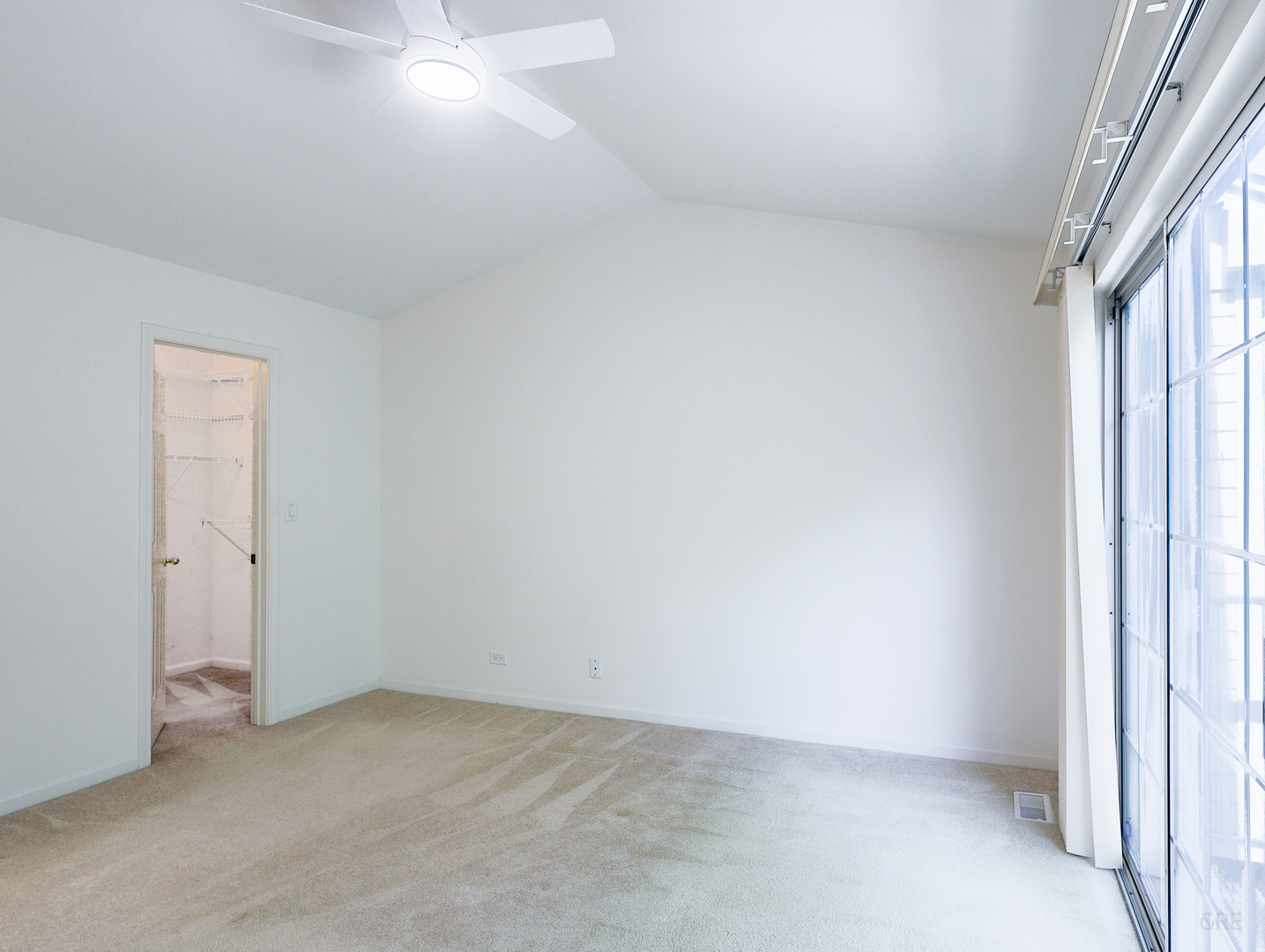 902 Sparta Court, Vernon Hills, IL 60061