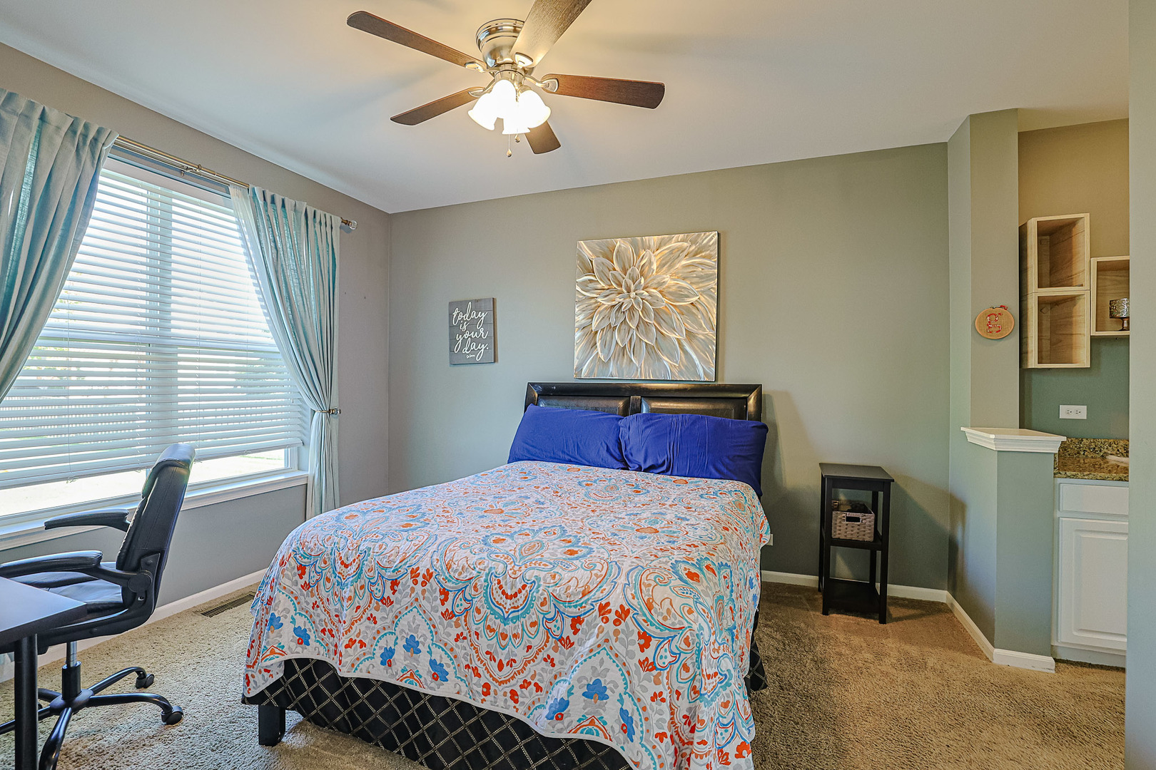 12464 Carver Lane, Huntley, IL 60142