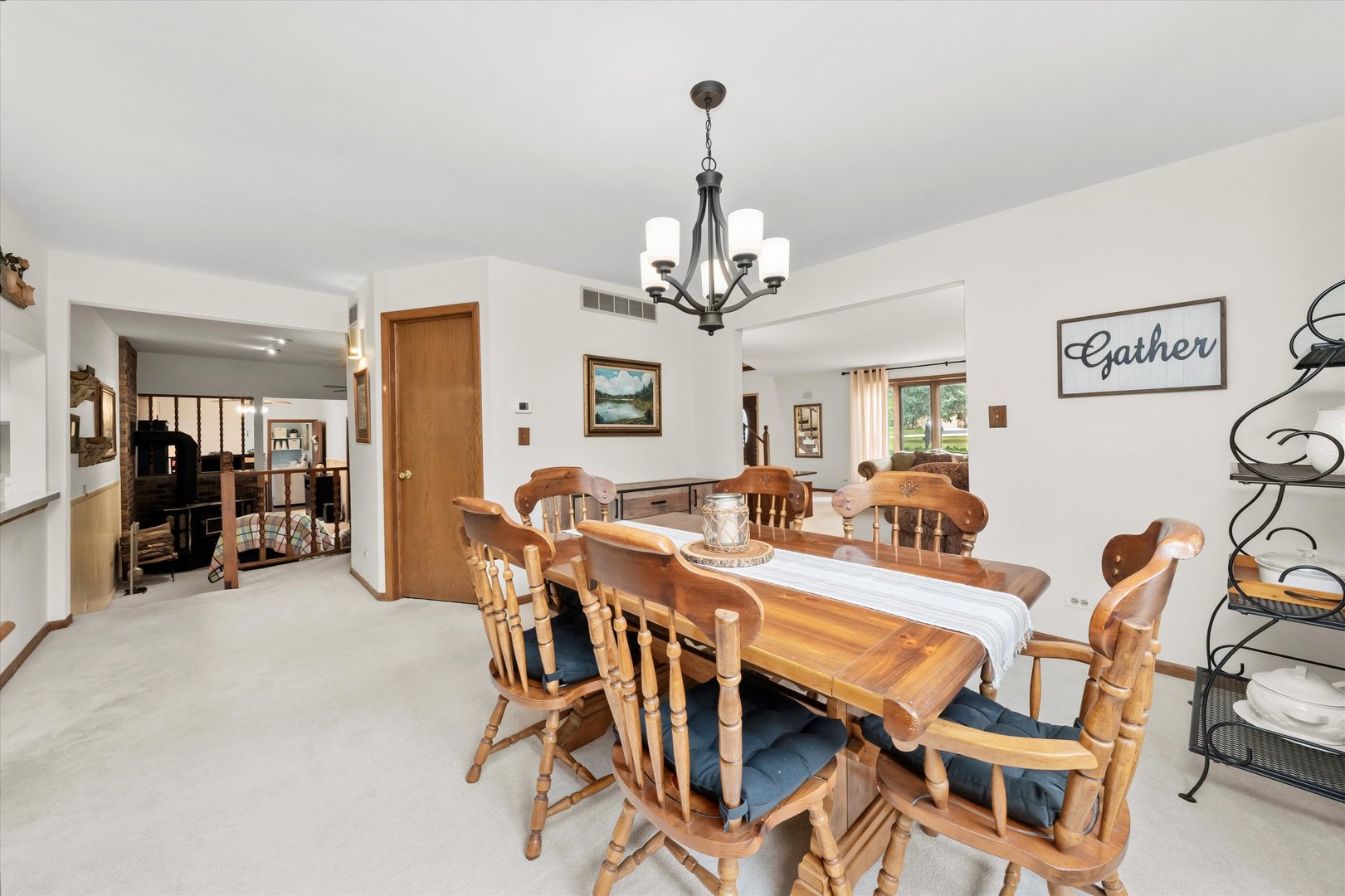 10221 S Eleanor Avenue, Palos Hills, IL 60465