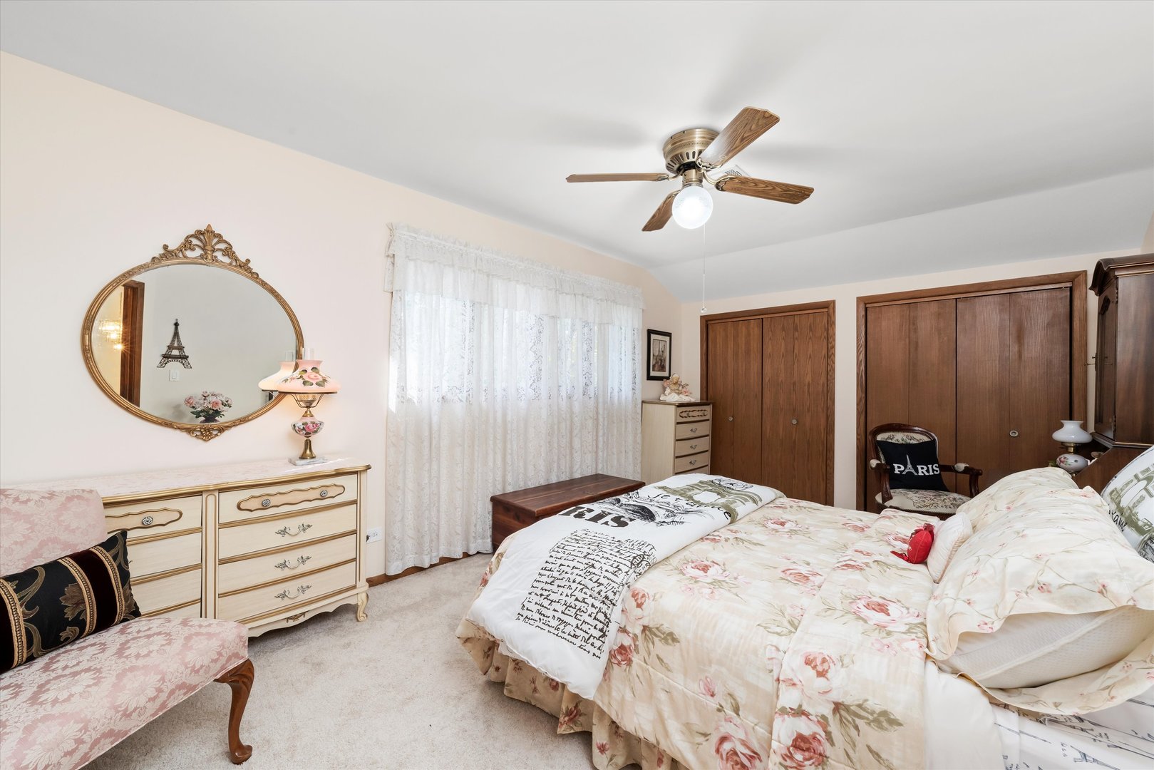 10221 S Eleanor Avenue, Palos Hills, IL 60465