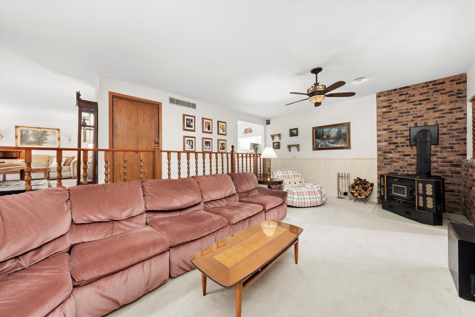 10221 S Eleanor Avenue, Palos Hills, IL 60465