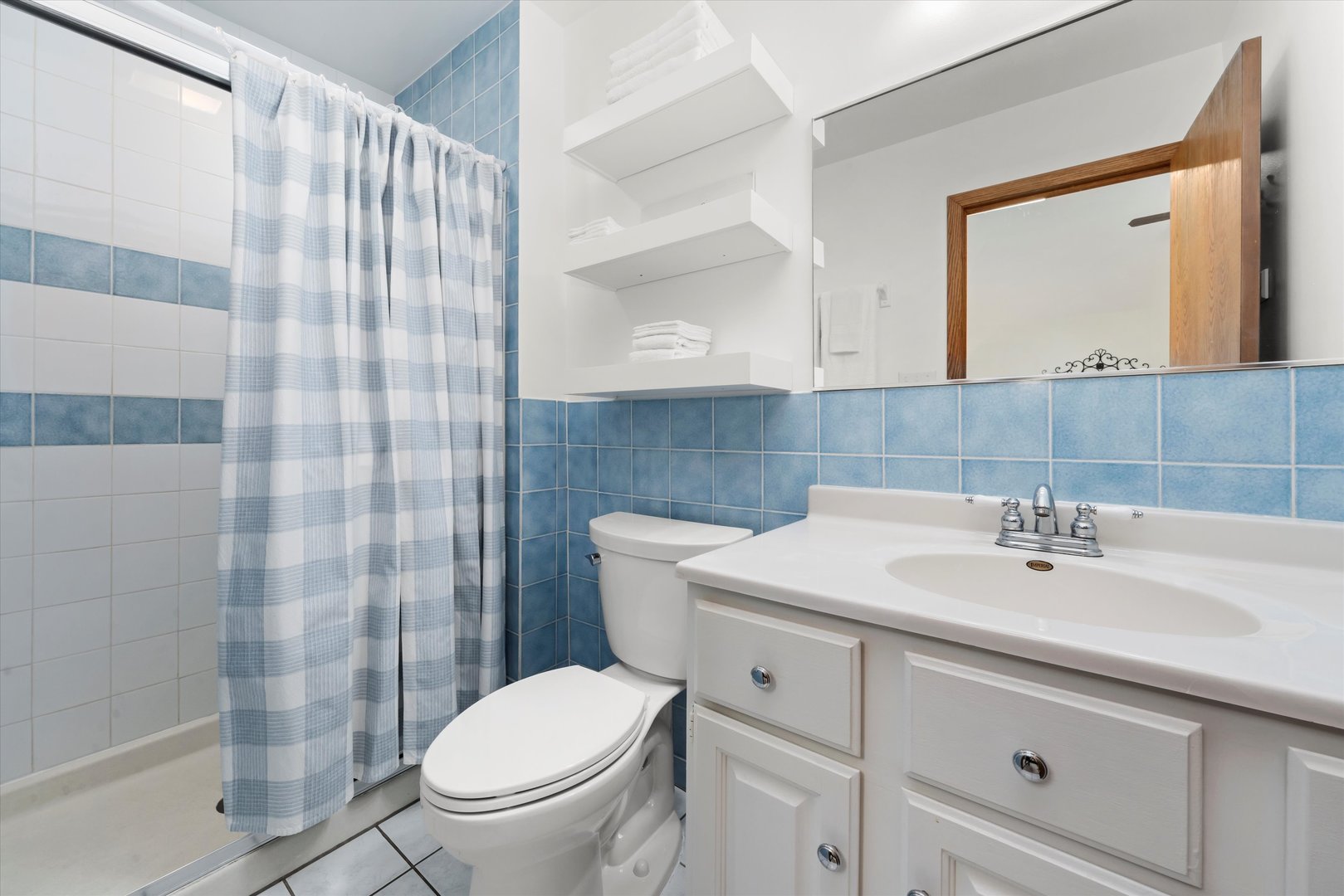 10221 S Eleanor Avenue, Palos Hills, IL 60465