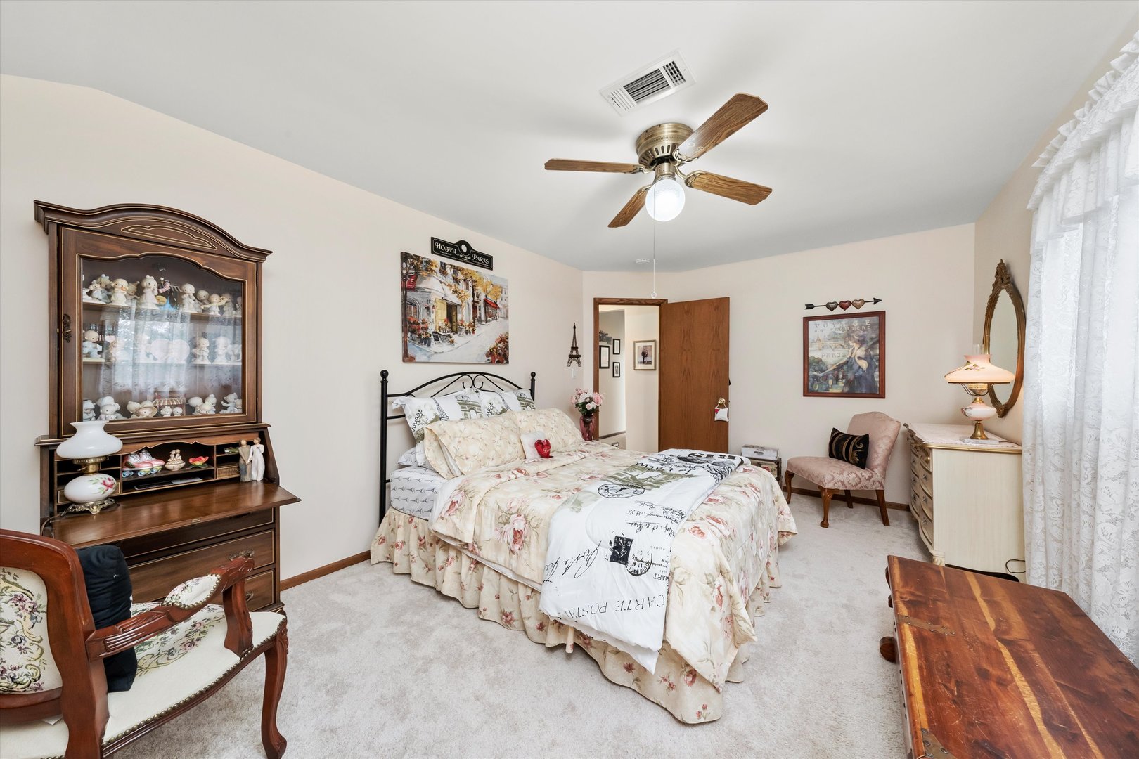 10221 S Eleanor Avenue, Palos Hills, IL 60465