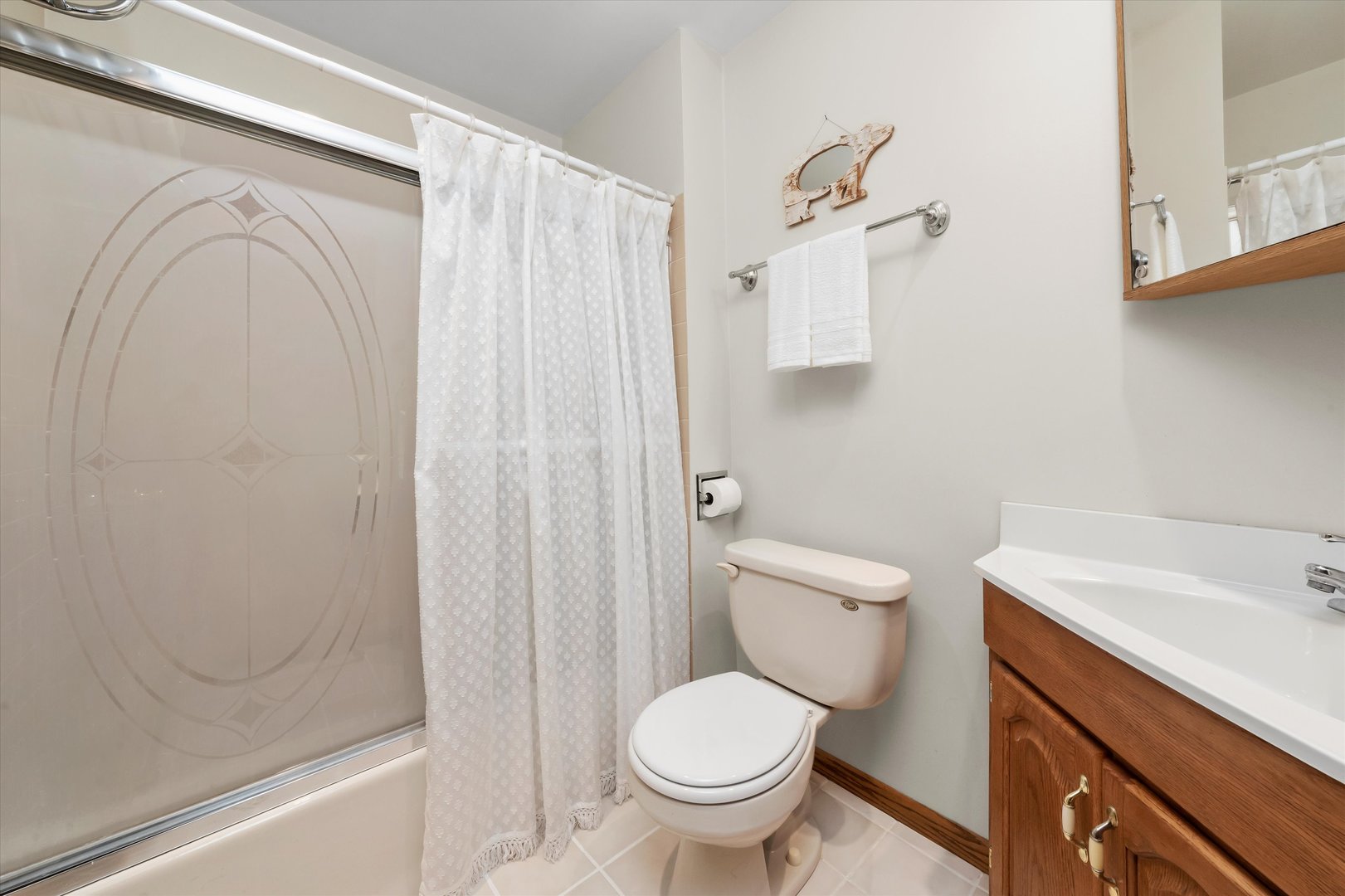 10221 S Eleanor Avenue, Palos Hills, IL 60465