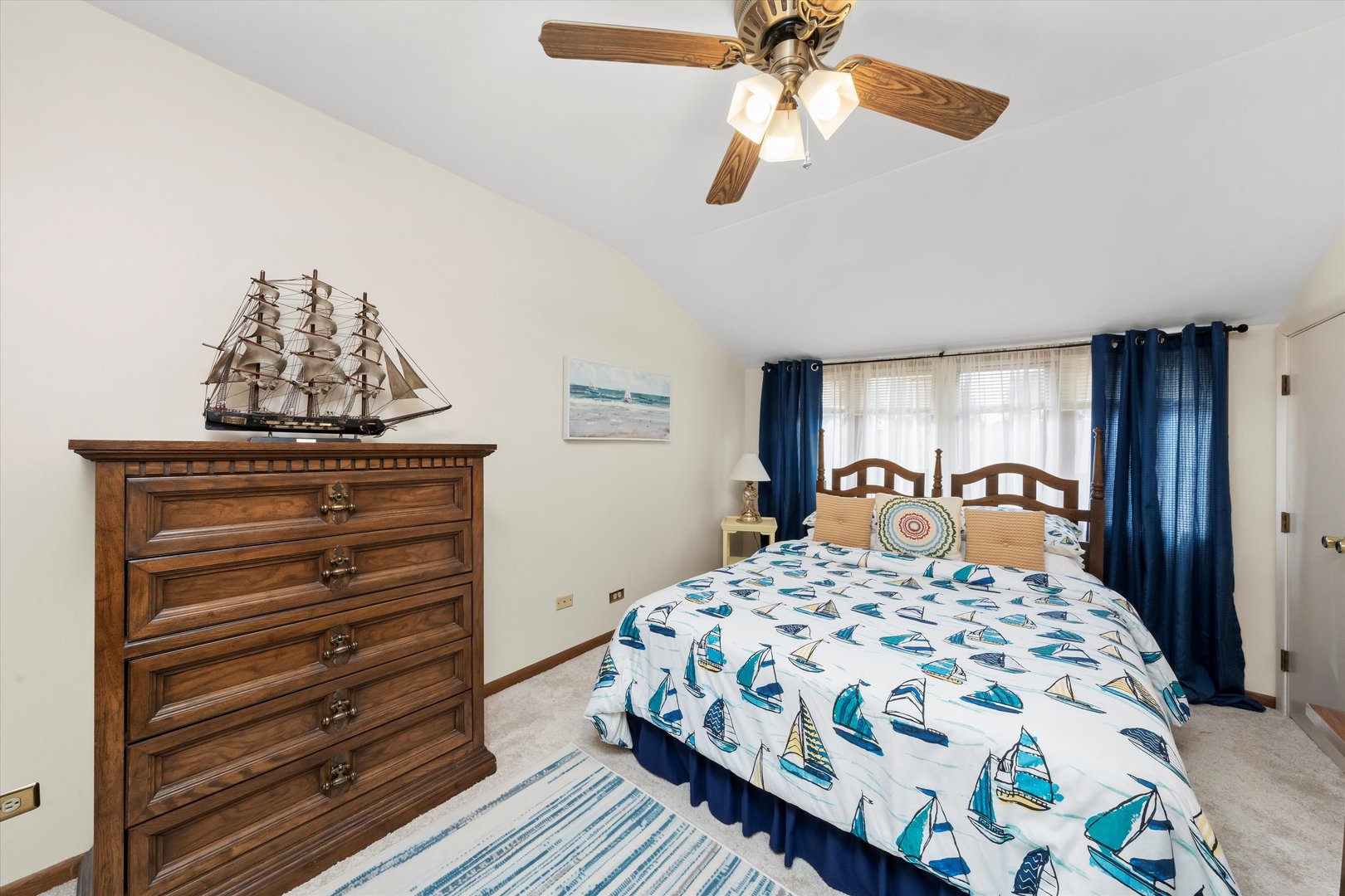 10221 S Eleanor Avenue, Palos Hills, IL 60465