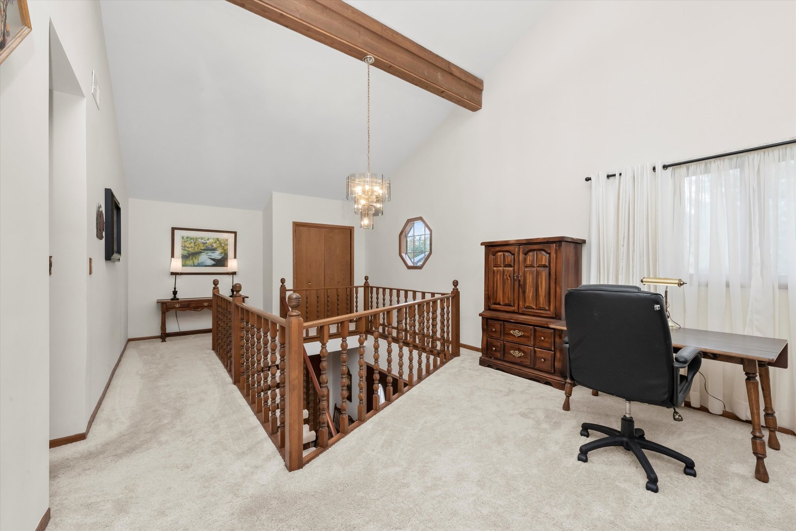 10221 S Eleanor Avenue, Palos Hills, IL 60465