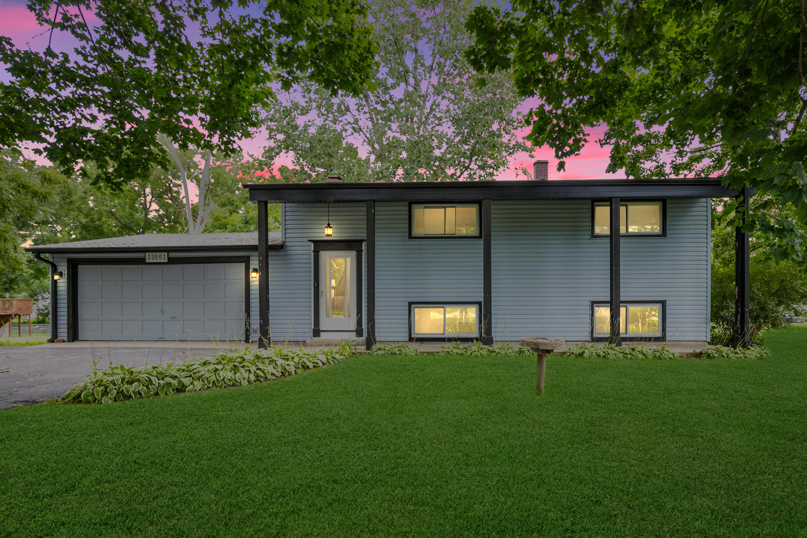 35663 N Helendale Road, Ingleside, IL 60041