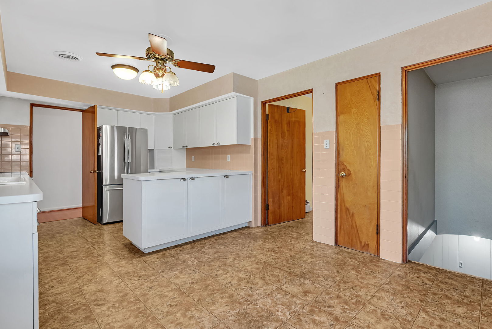 220 Earl Avenue, Joliet, IL 60436