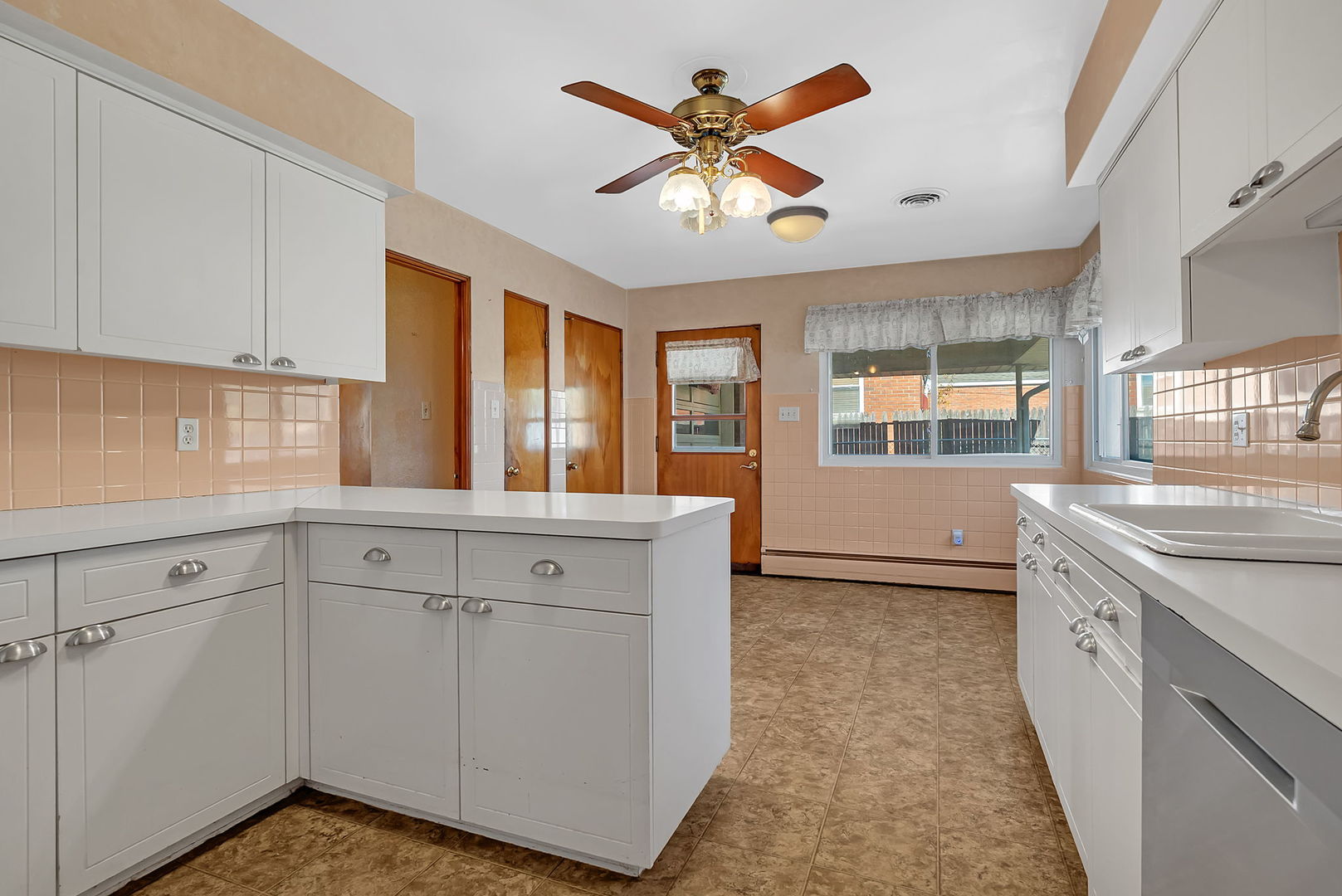 220 Earl Avenue, Joliet, IL 60436