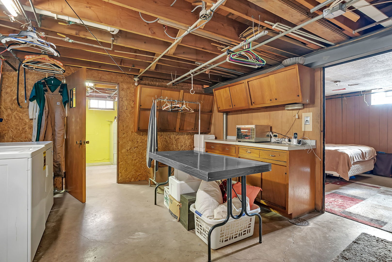 220 Earl Avenue, Joliet, IL 60436