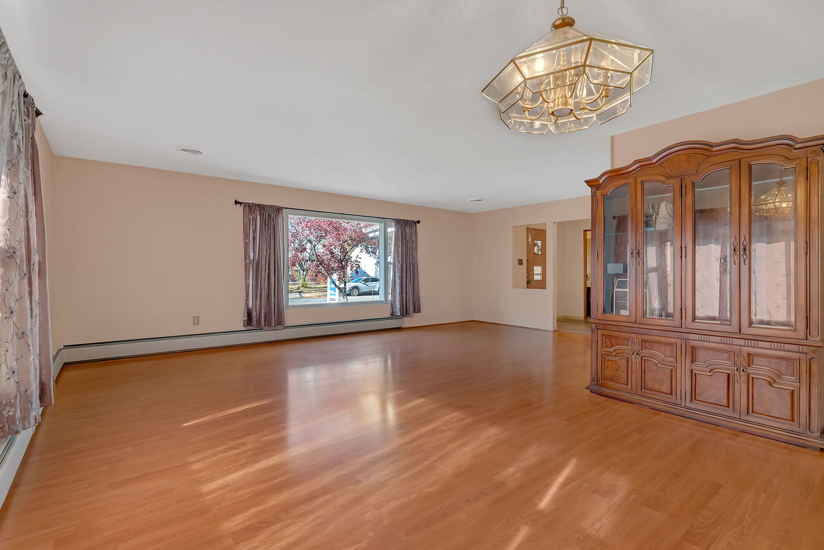 220 Earl Avenue, Joliet, IL 60436