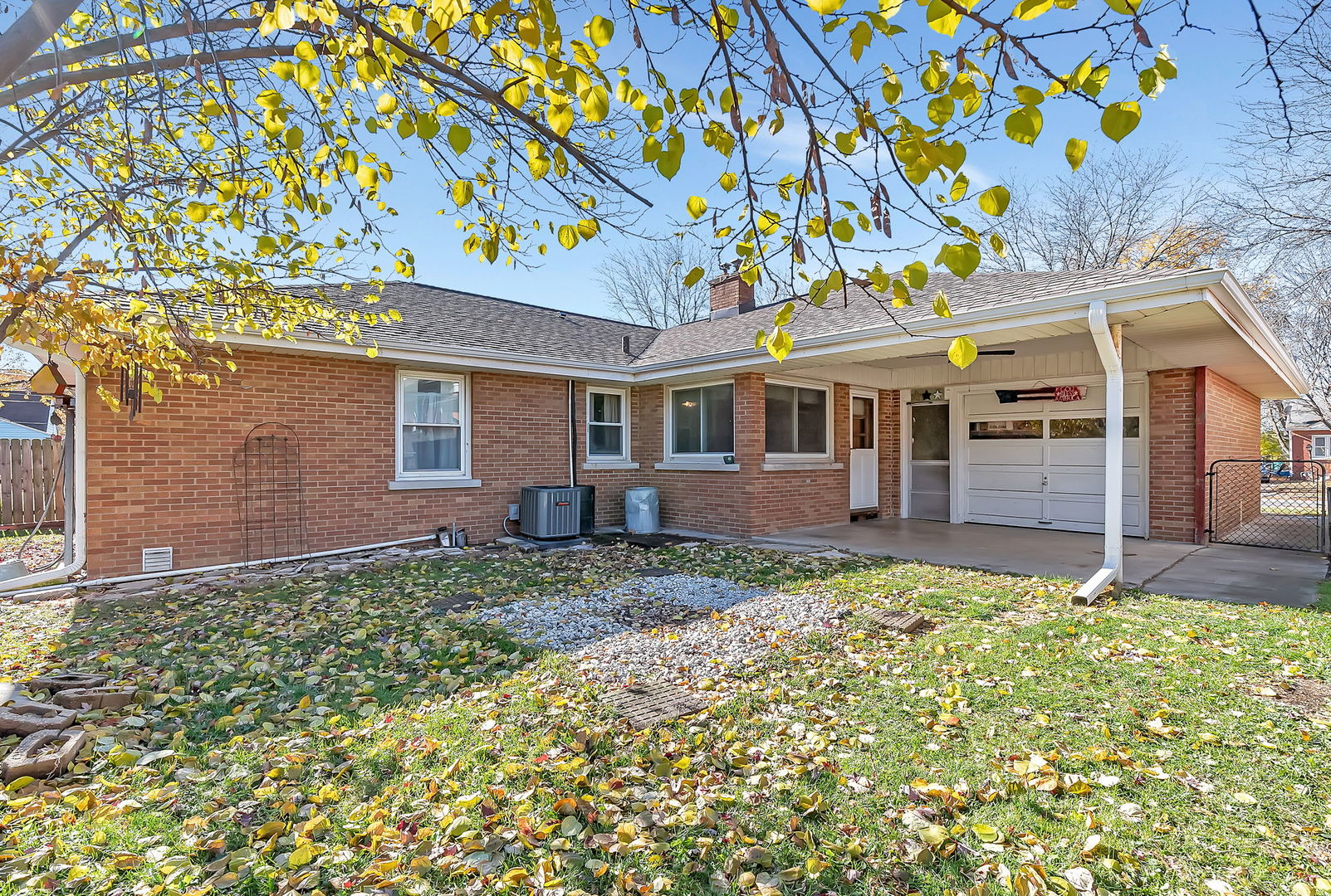 220 Earl Avenue, Joliet, IL 60436