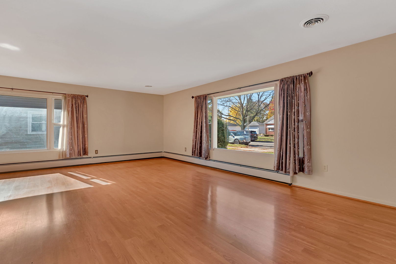 220 Earl Avenue, Joliet, IL 60436