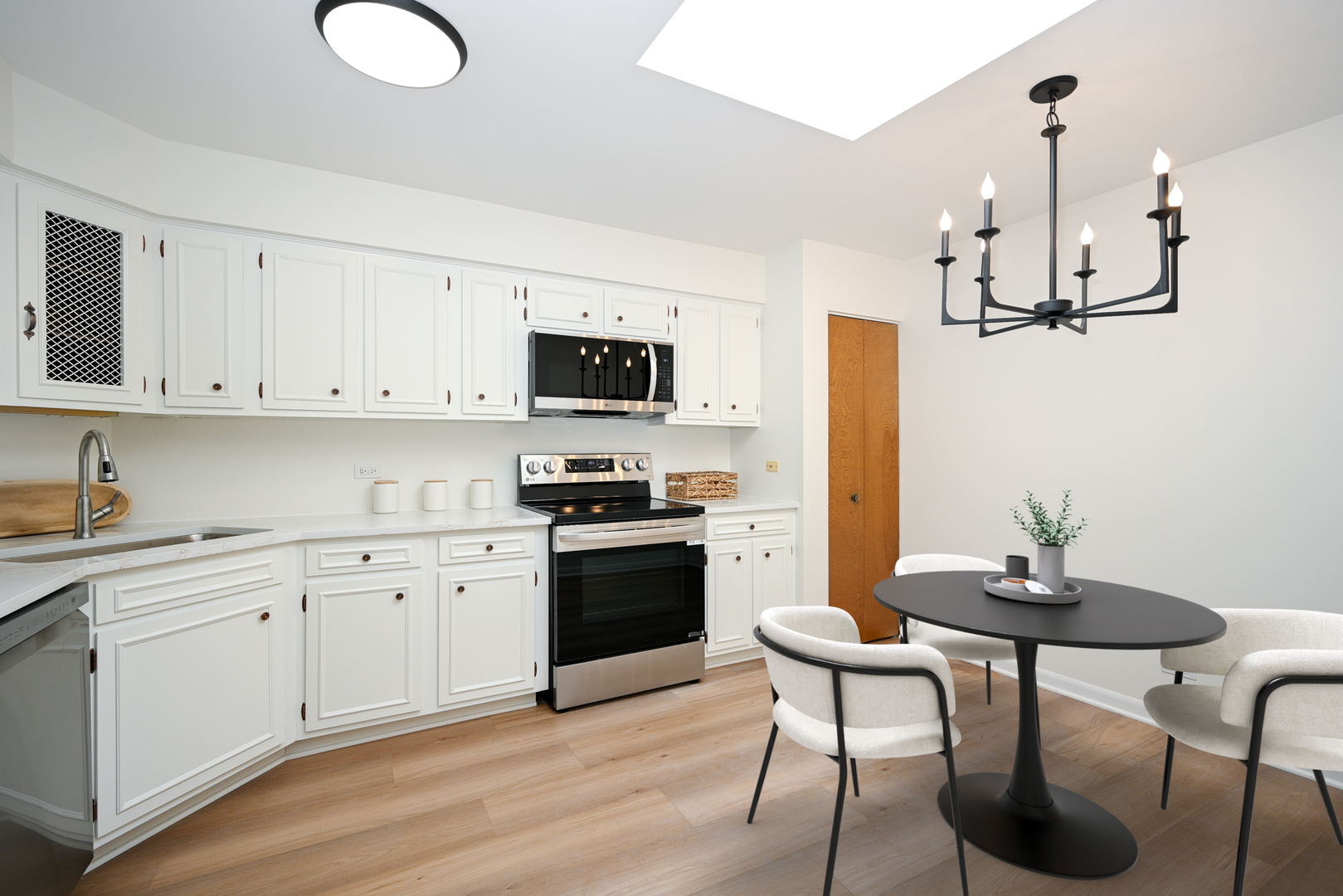 441 N Park Boulevard #5K, Glen Ellyn, IL 60137