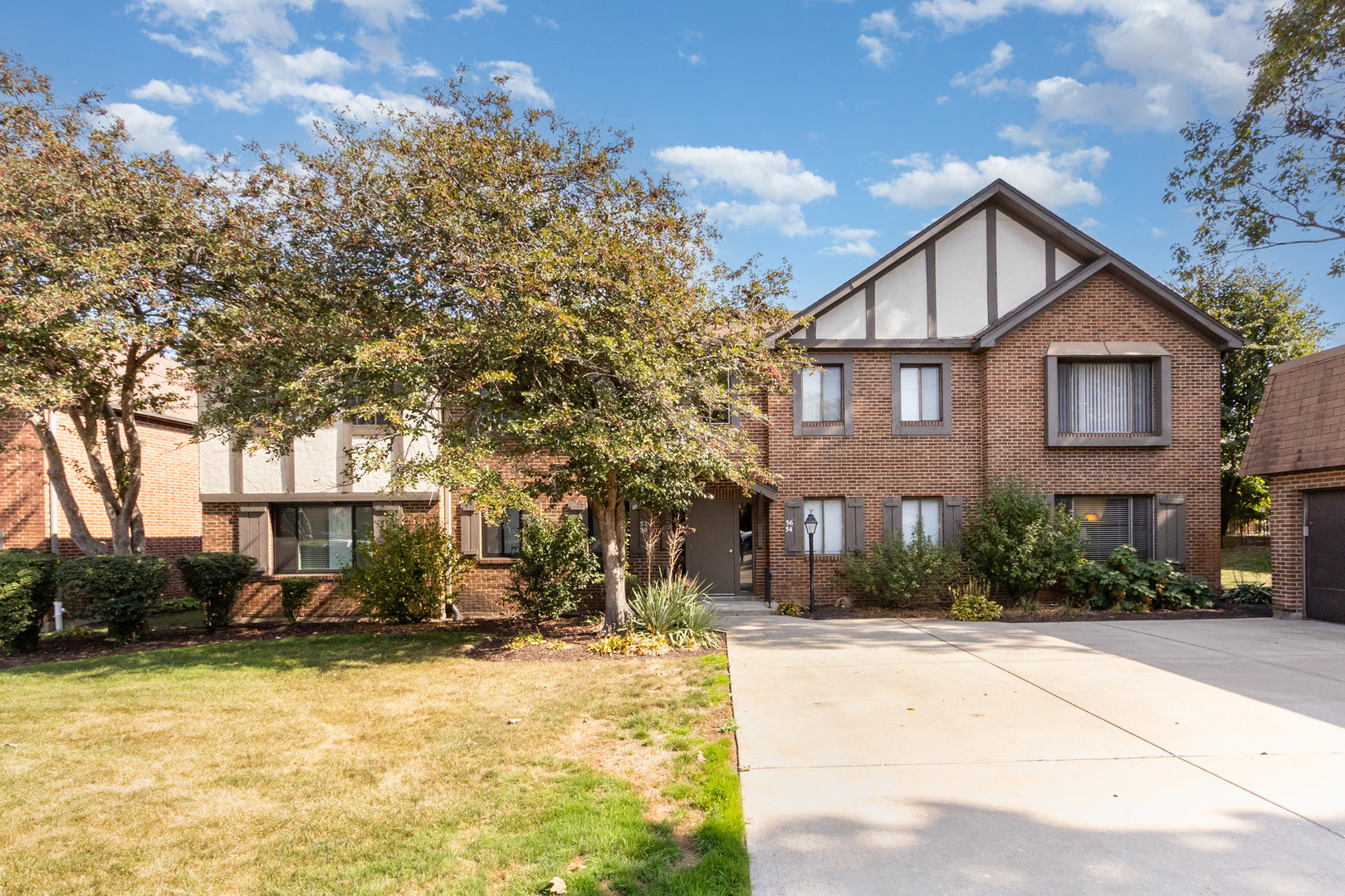 52 Parliament Drive #127, Palos Heights, IL 60463