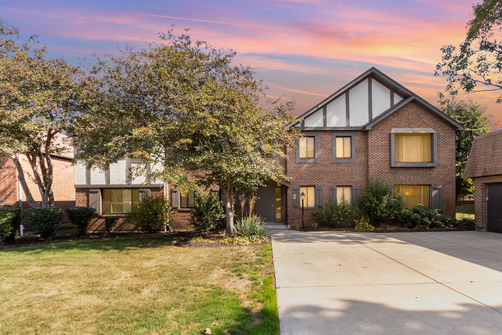 52 Parliament Drive #127, Palos Heights, IL 60463