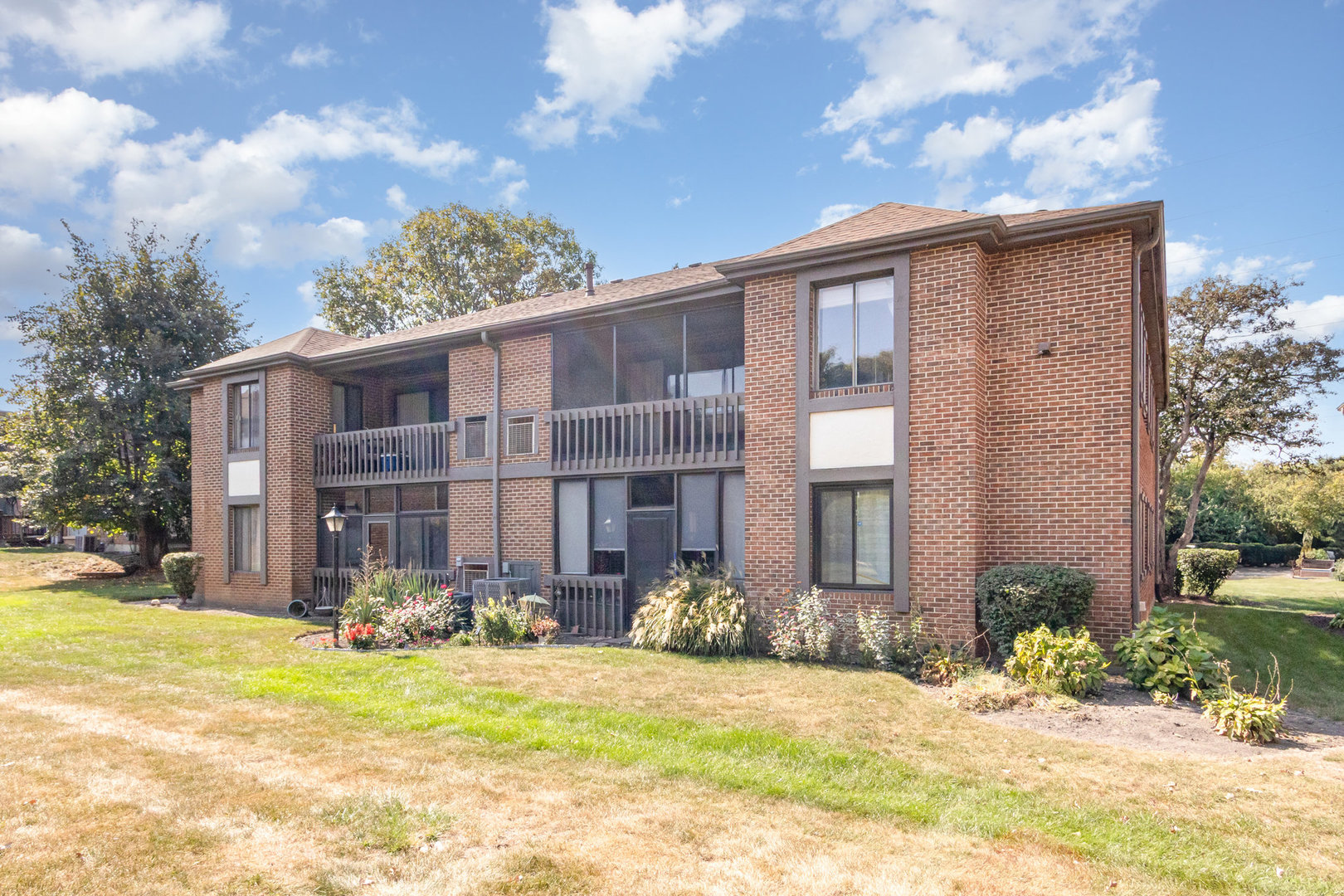 52 Parliament Drive #127, Palos Heights, IL 60463