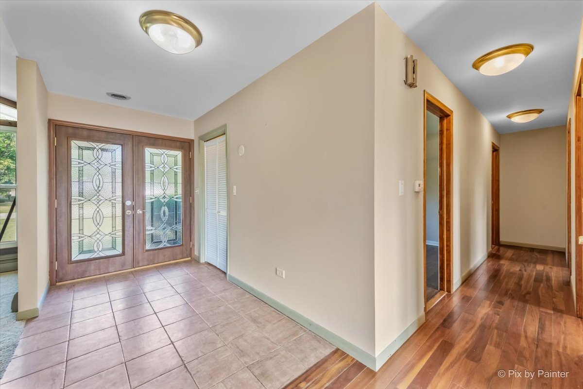 24251 W Bayview Road, Antioch, IL 60002
