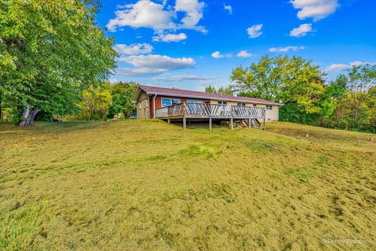 24251 W Bayview Road, Antioch, IL 60002