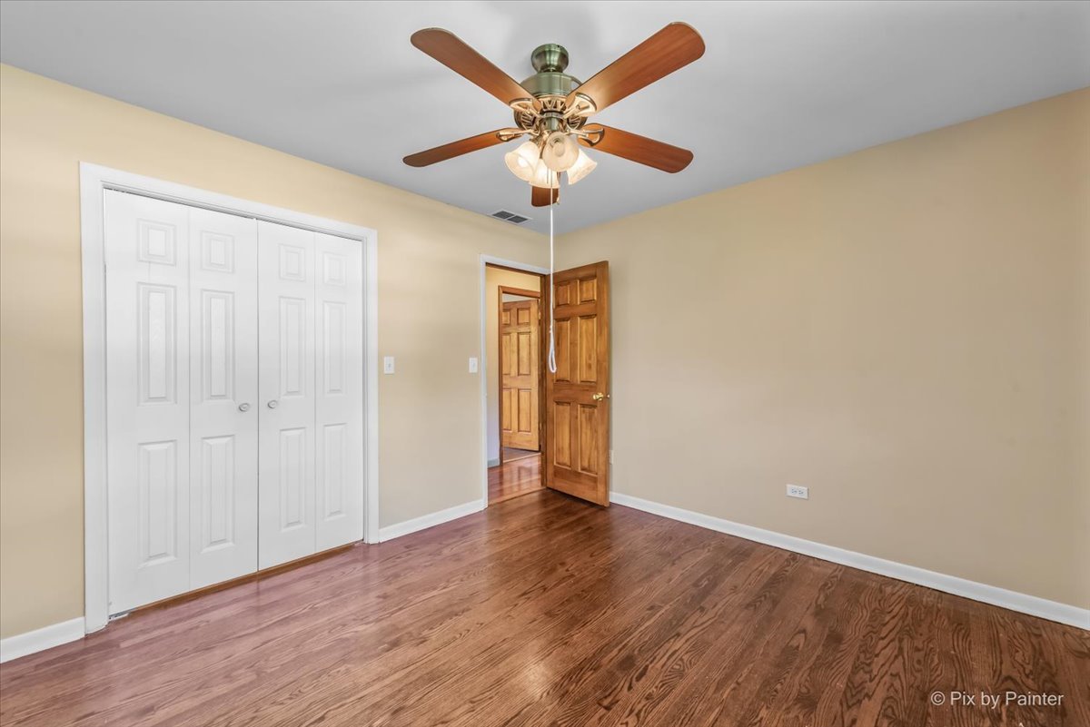 24251 W Bayview Road, Antioch, IL 60002