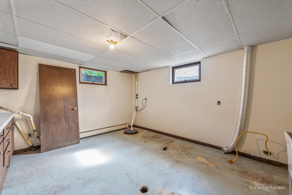 24251 W Bayview Road, Antioch, IL 60002