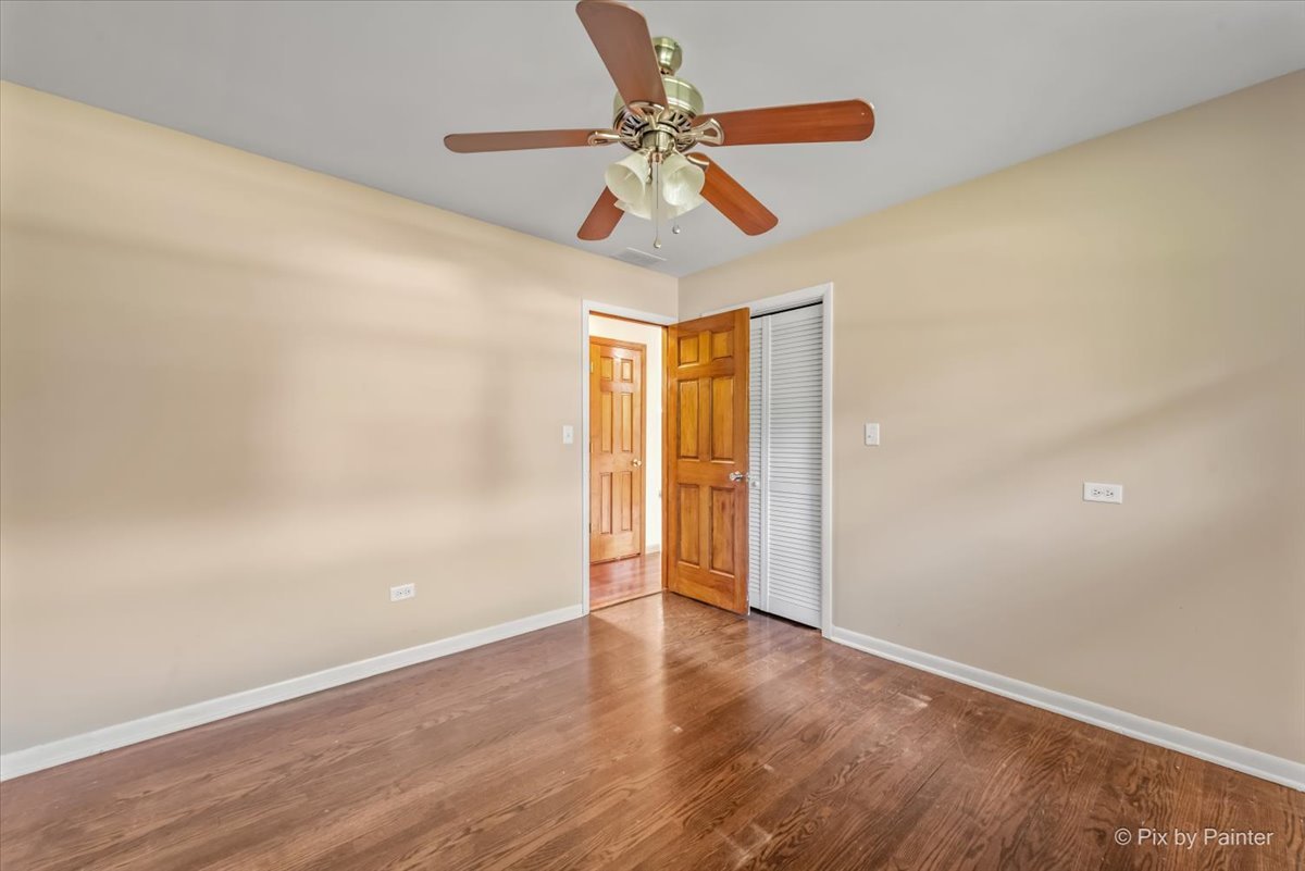 24251 W Bayview Road, Antioch, IL 60002