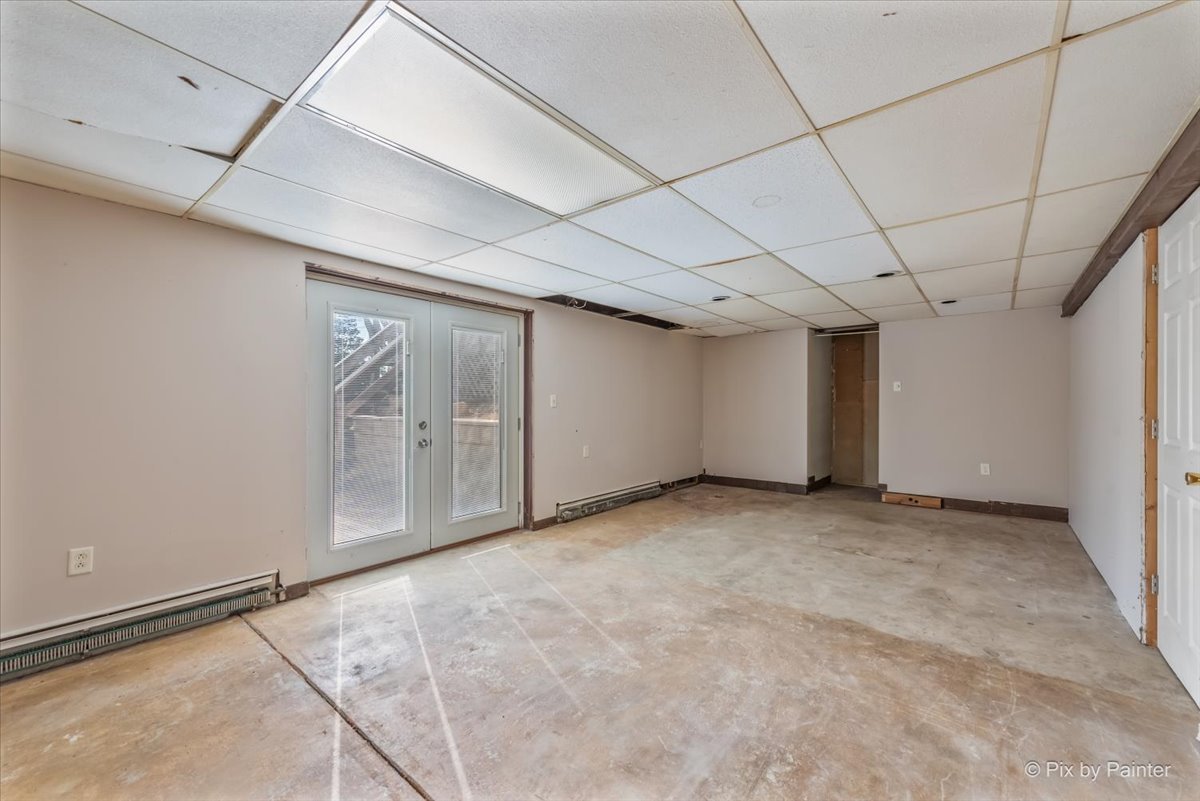 24251 W Bayview Road, Antioch, IL 60002