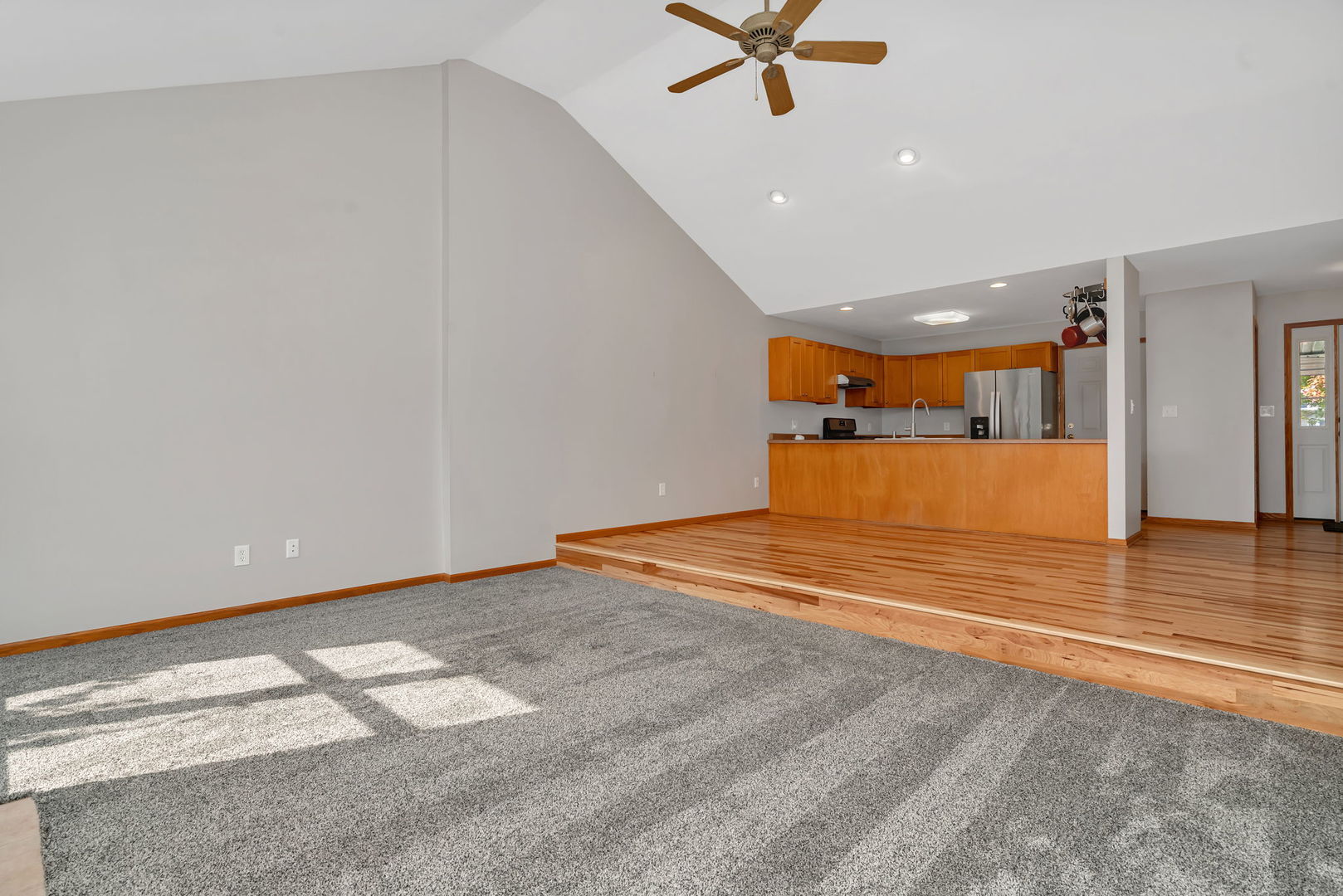 210 Kevin Drive, Diamond, IL 60416