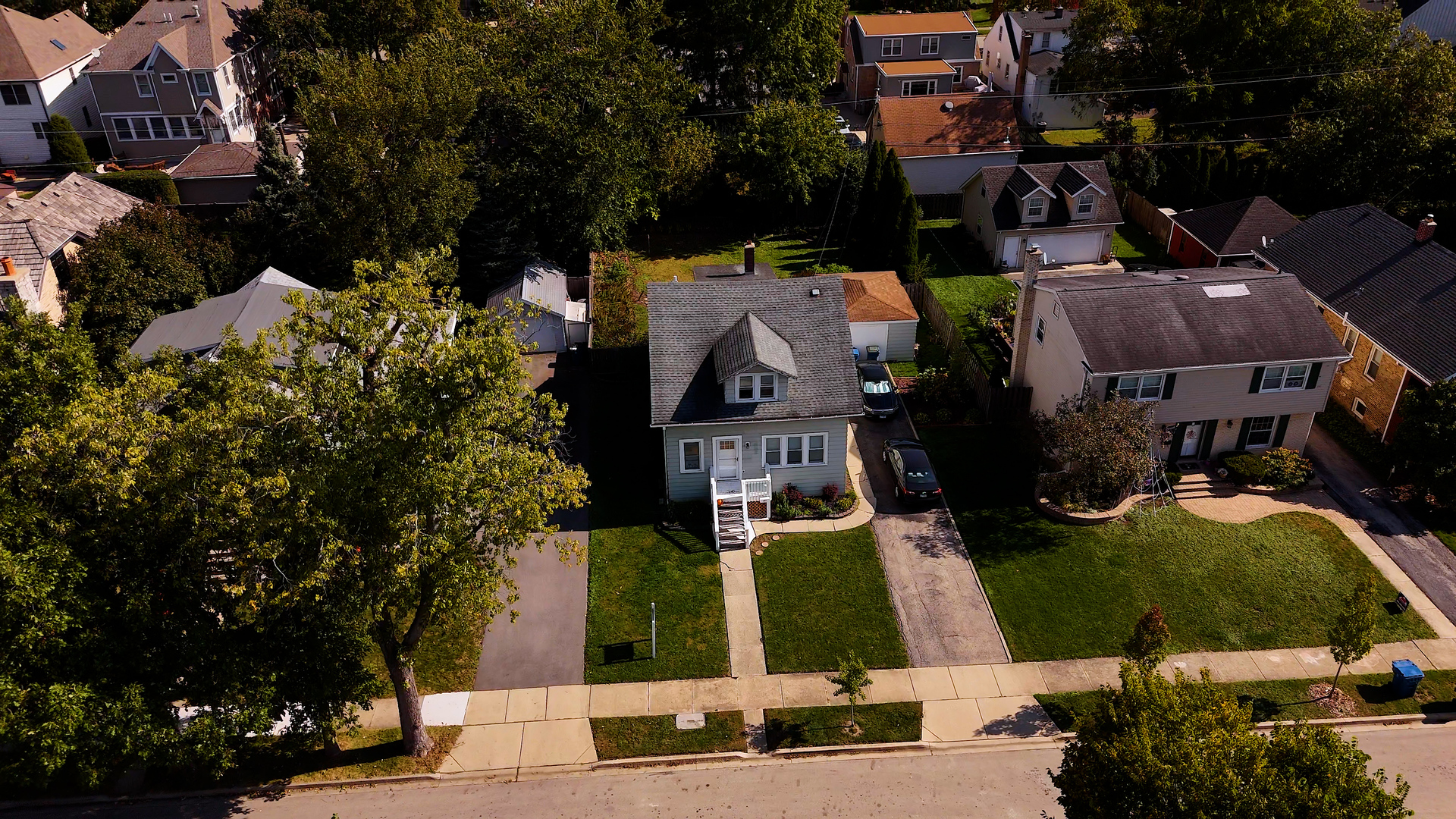 663 S Sunnyside Avenue, Elmhurst, IL 60126