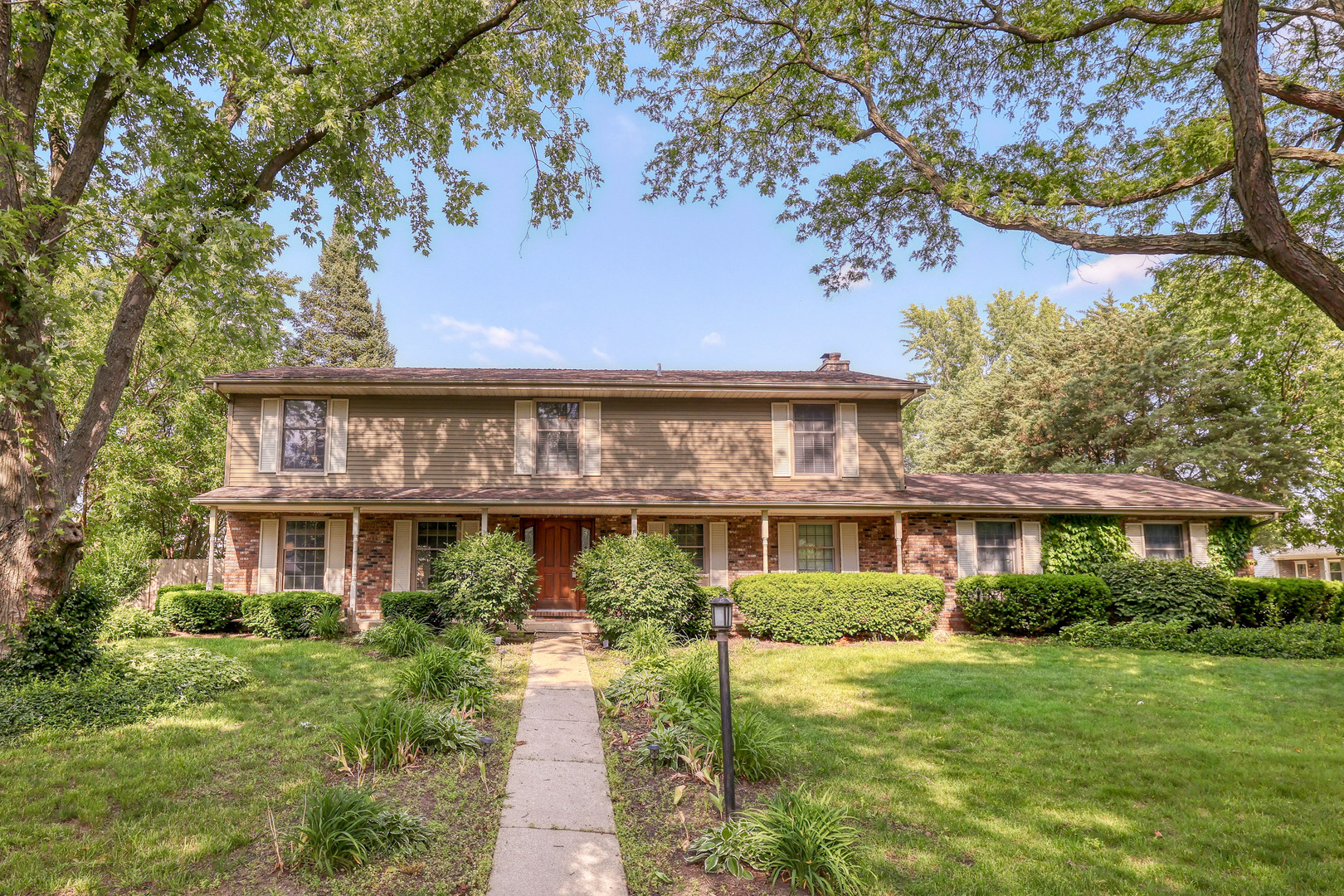 6S503 Bridlespur Drive, Naperville, IL 60540