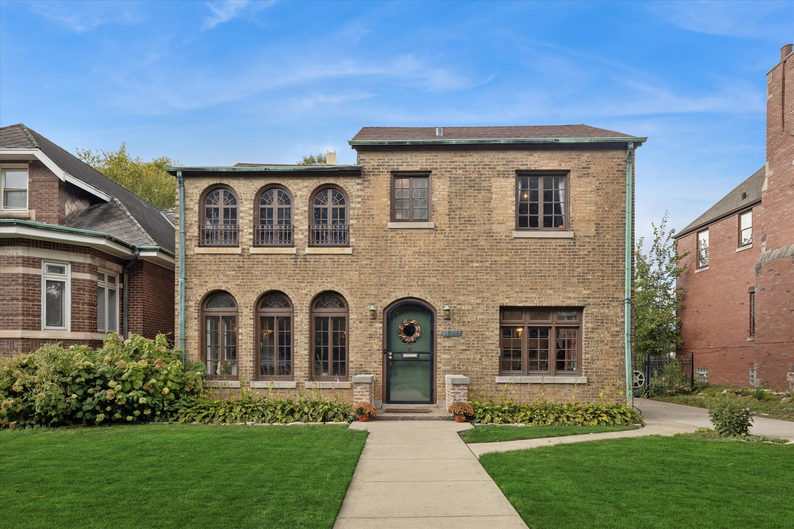 10148 S Oakley Avenue, Chicago, IL 60643