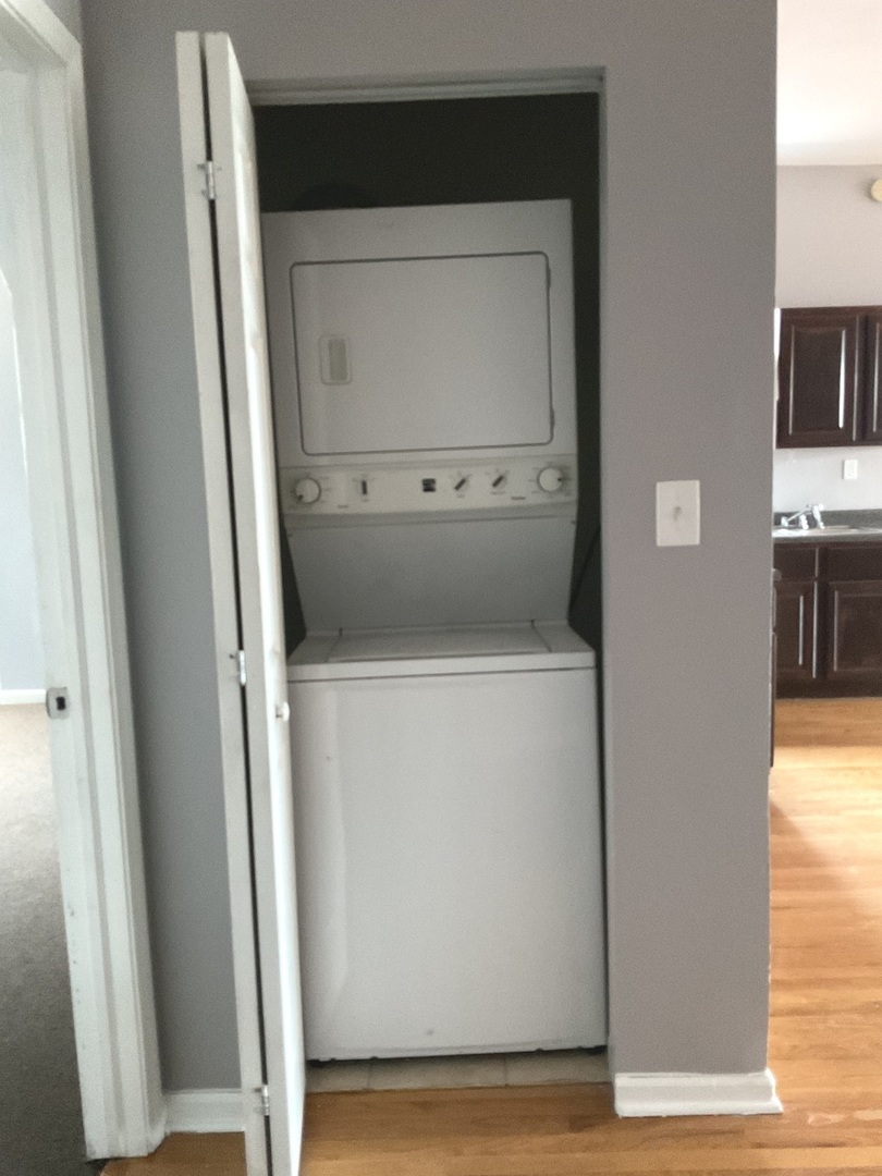 3740 S Michigan Avenue #3, Chicago, IL 60653