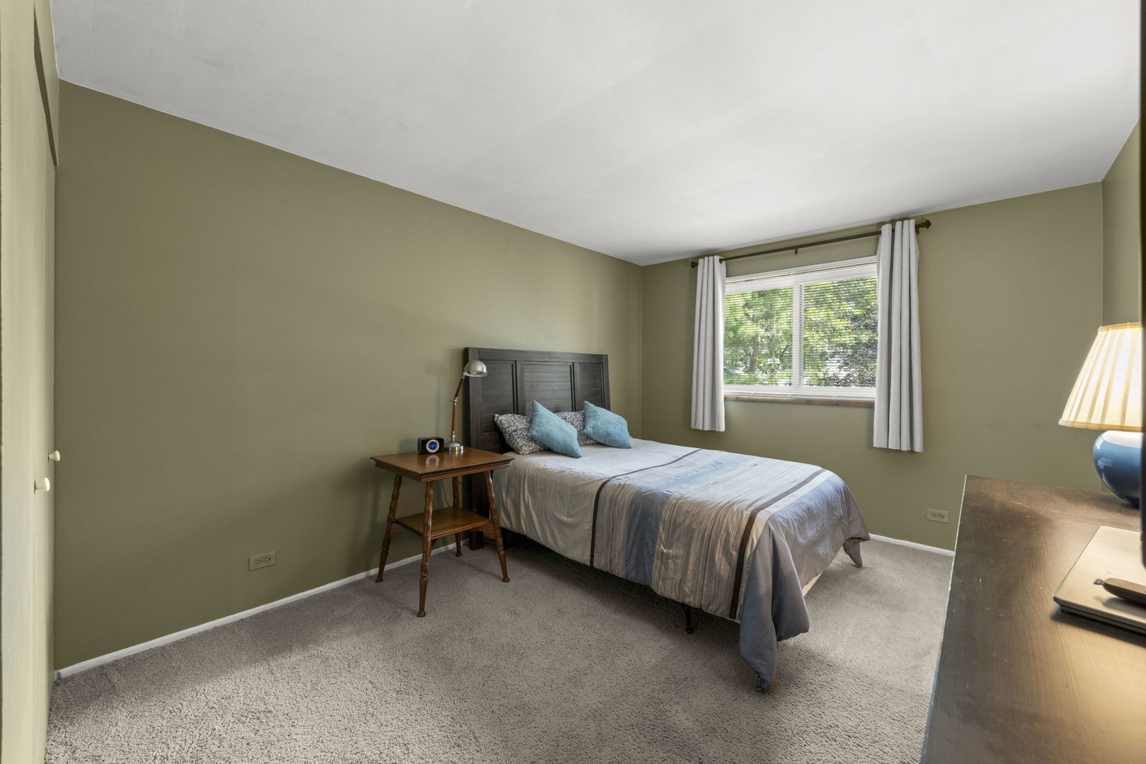 614 Bakewell Lane, Naperville, IL 60565