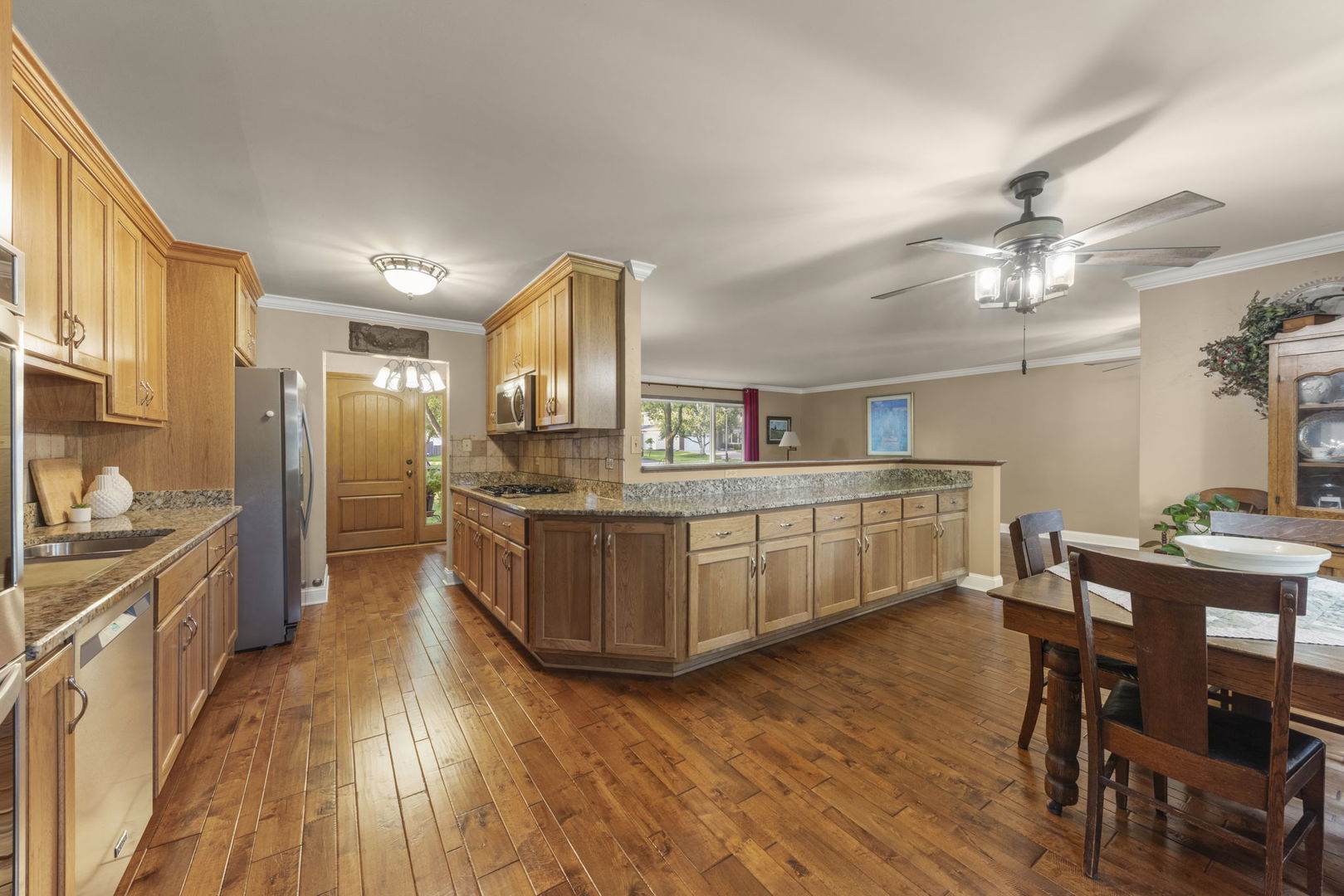 614 Bakewell Lane, Naperville, IL 60565