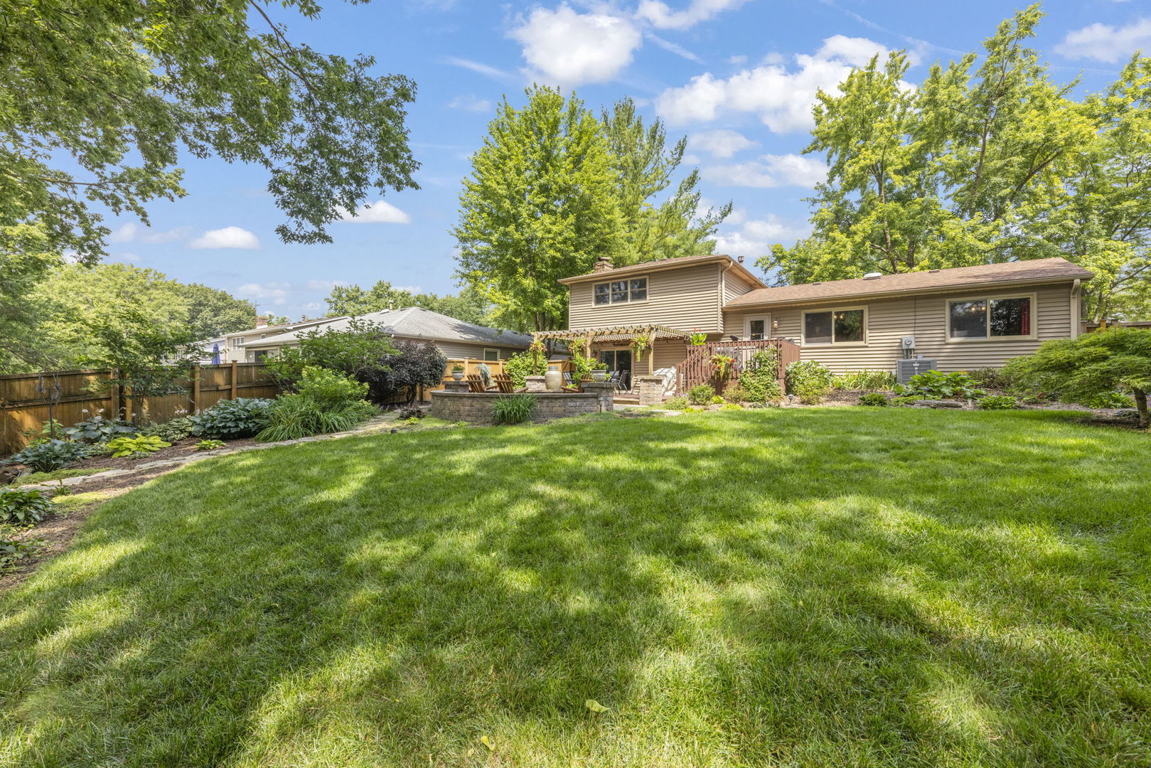 614 Bakewell Lane, Naperville, IL 60565