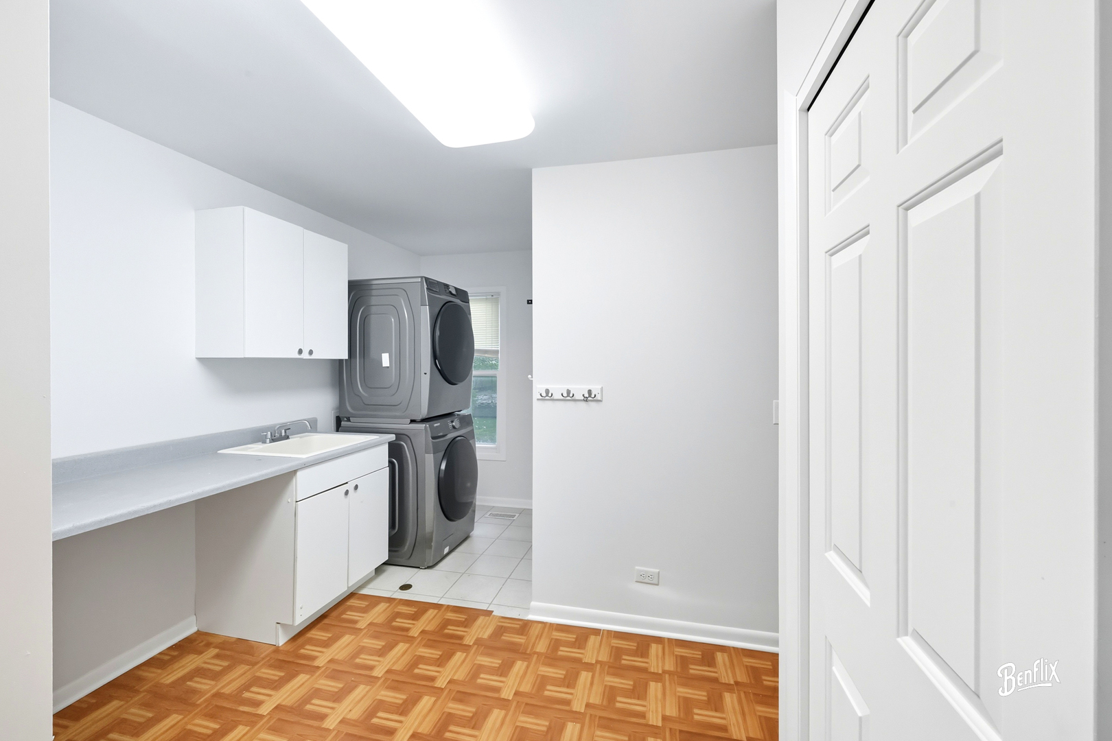 1118 Larraway Drive, Buffalo Grove, IL 60089