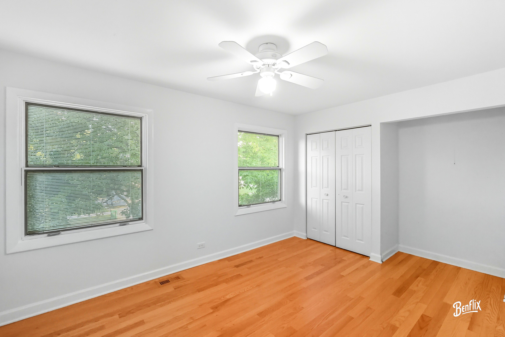 1118 Larraway Drive, Buffalo Grove, IL 60089