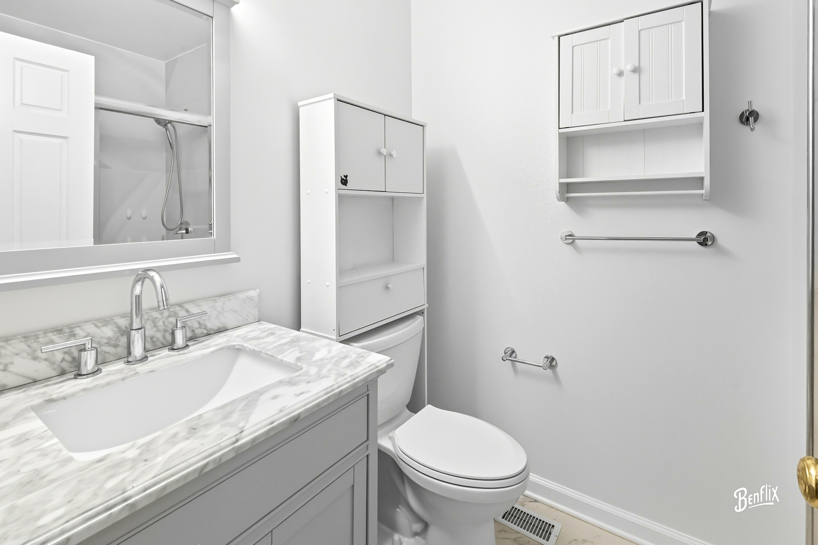 1118 Larraway Drive, Buffalo Grove, IL 60089