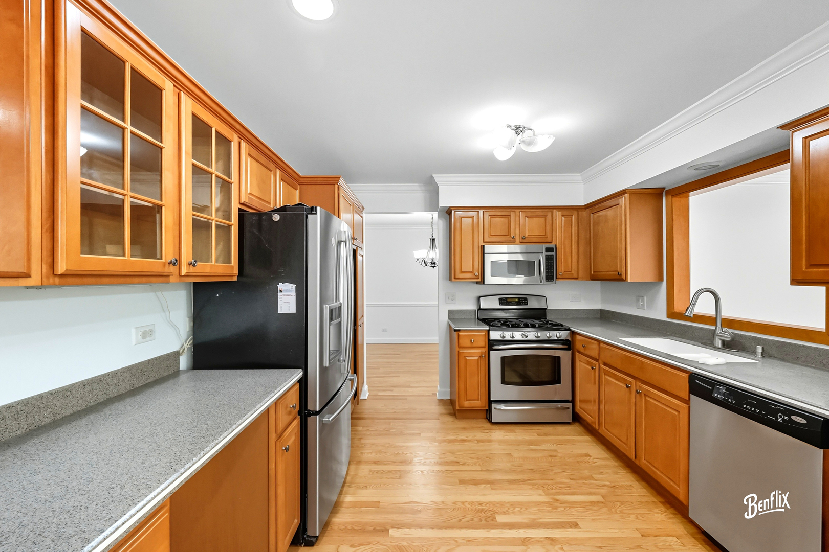 1118 Larraway Drive, Buffalo Grove, IL 60089